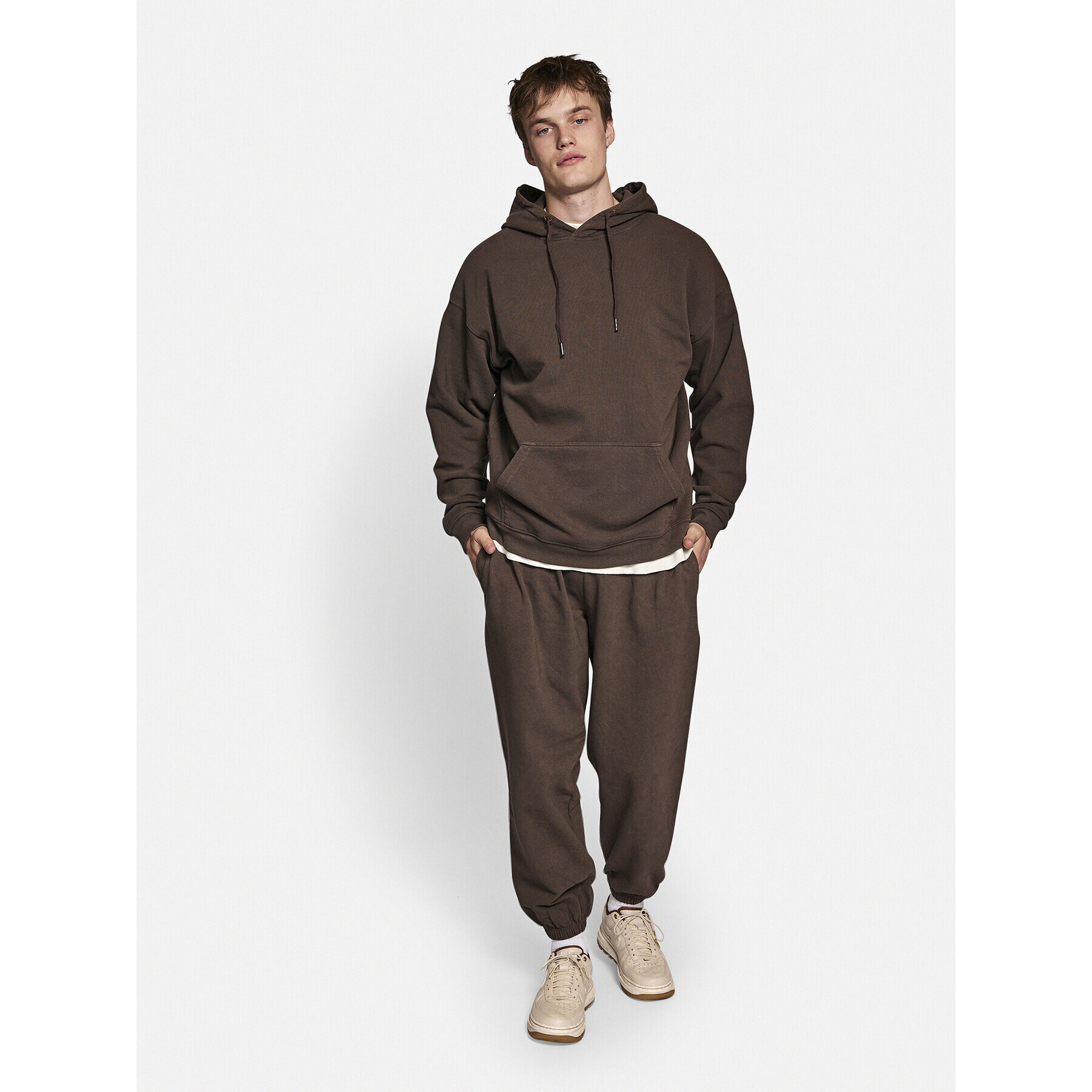 Redefined Rebel Долнище анцуг Ray 226022 Кафяв Loose Fit - Pepit.bg