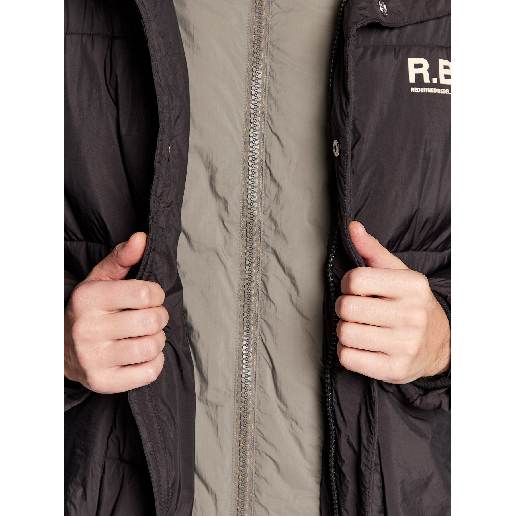 Redefined Rebel Пухено яке Eileen 225005 Черен Regular Fit - Pepit.bg