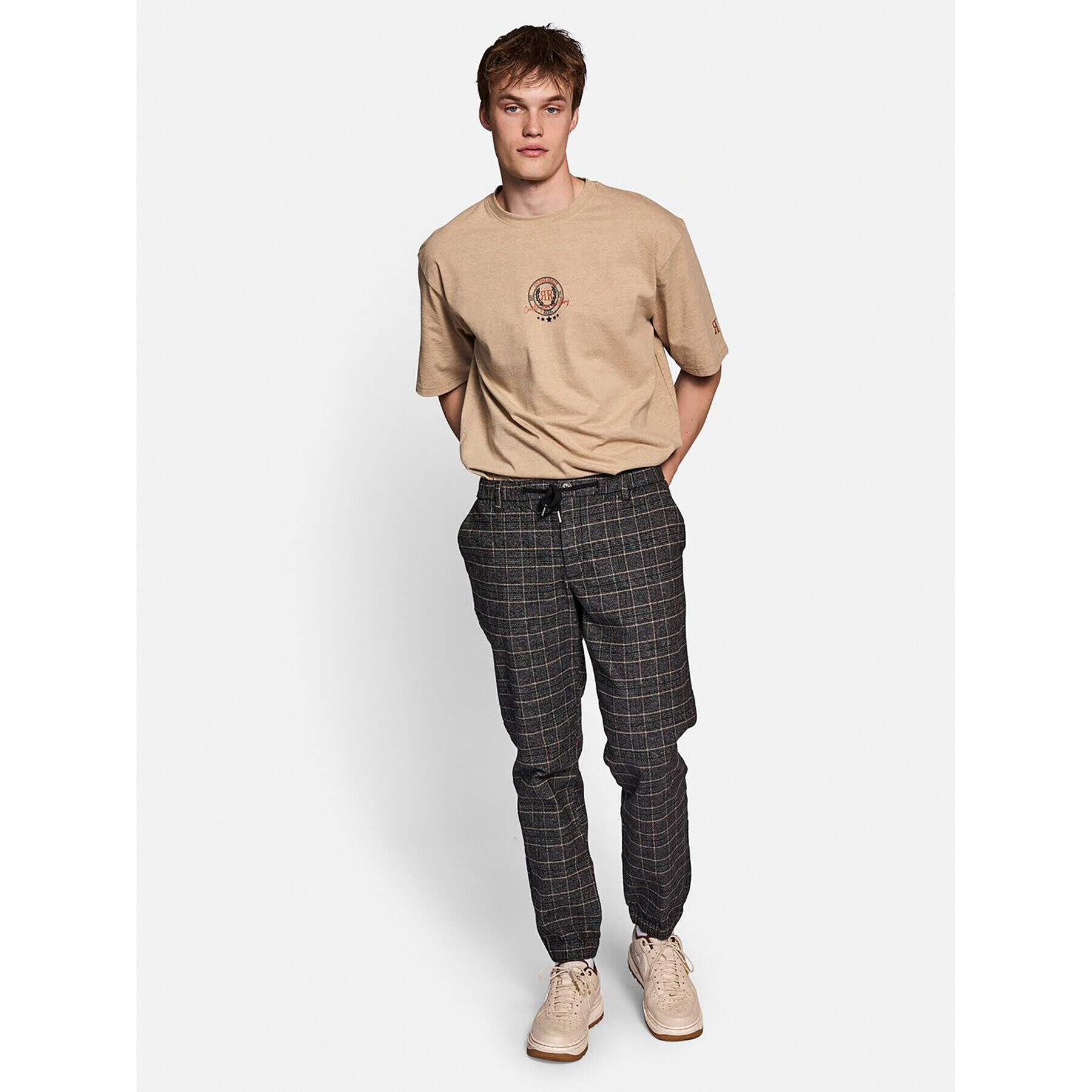 Redefined Rebel Тишърт Alex 221027 Бежов Boxy Fit - Pepit.bg