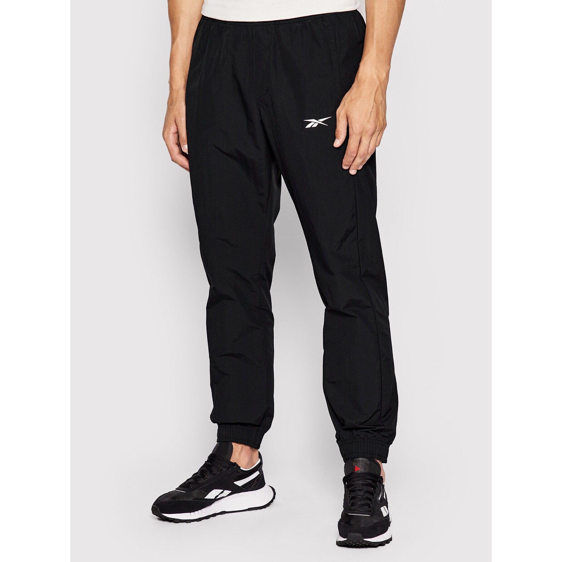 Reebok Анцуг Techstyle H49109 Черен Regular Fit - Pepit.bg