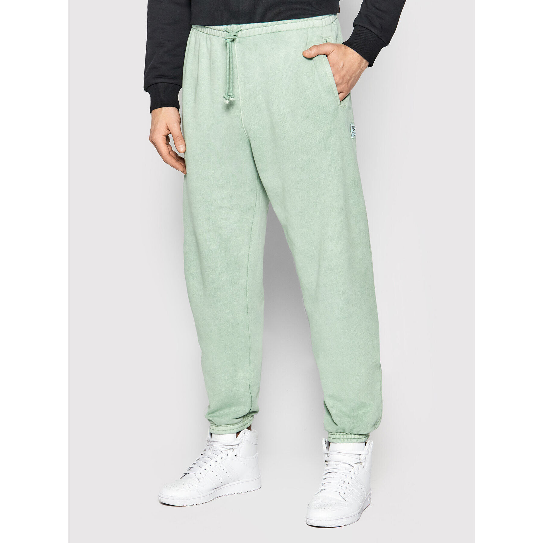 Reebok Classic Долнище анцуг Classics Natural Dye H54444 Зелен Loose Fit - Pepit.bg