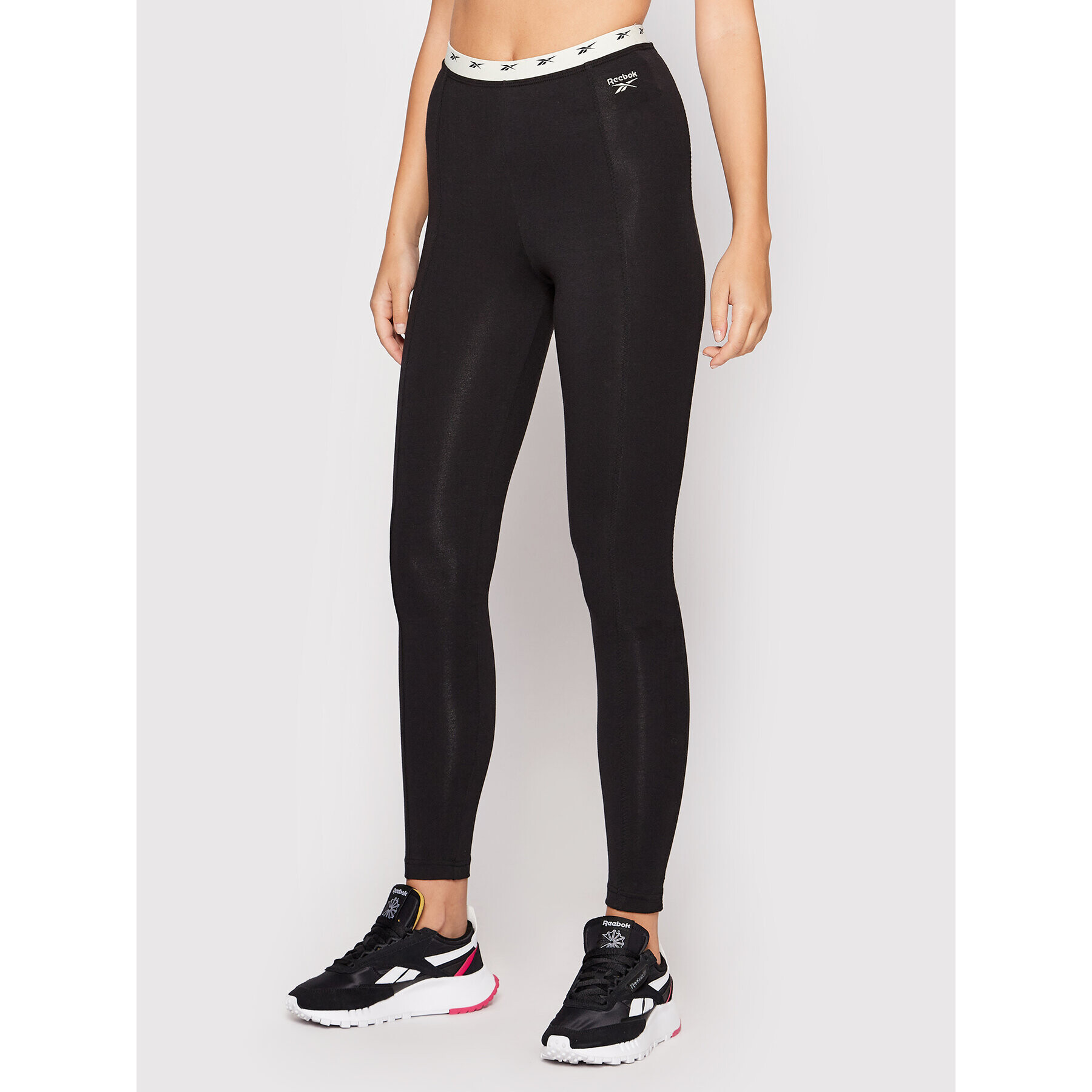 Reebok Клин HN1841 Черен Slim Fit - Pepit.bg