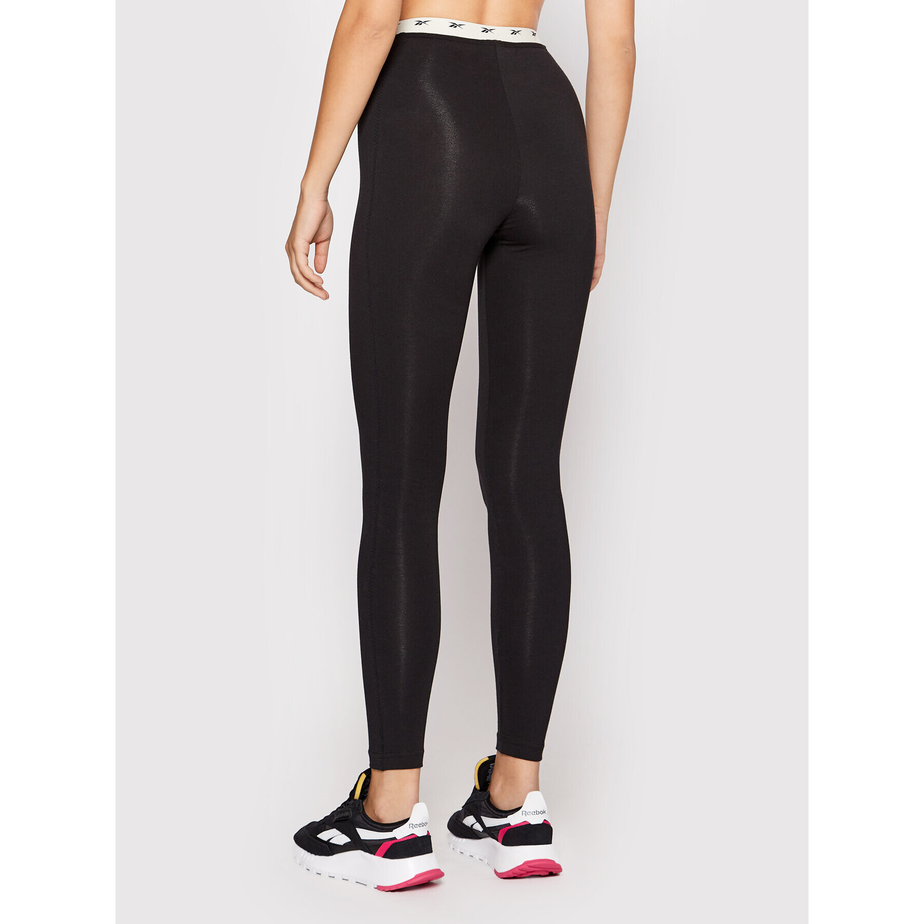 Reebok Клин HN1841 Черен Slim Fit - Pepit.bg
