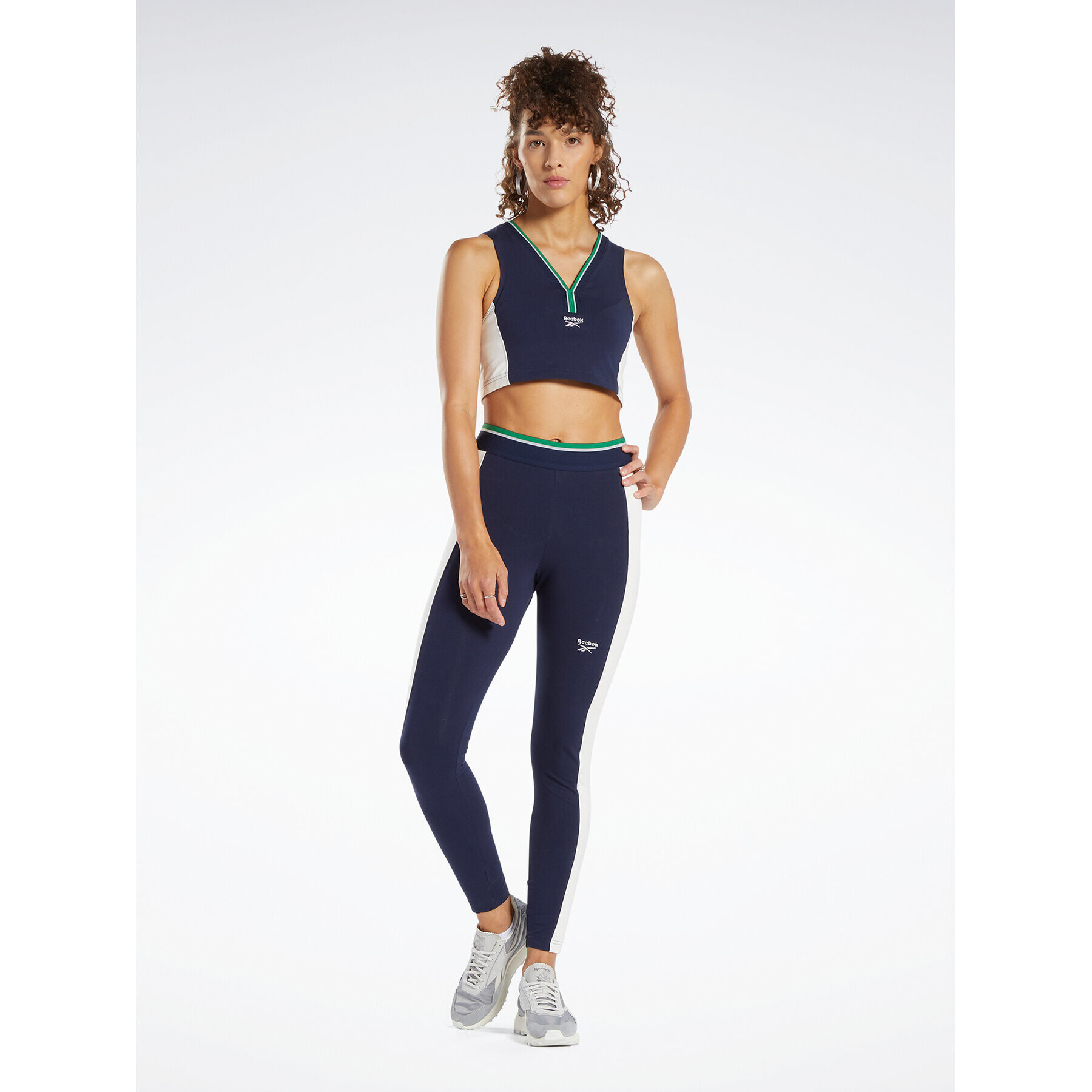 Reebok Клин HS4710 Тъмносин Slim Fit - Pepit.bg