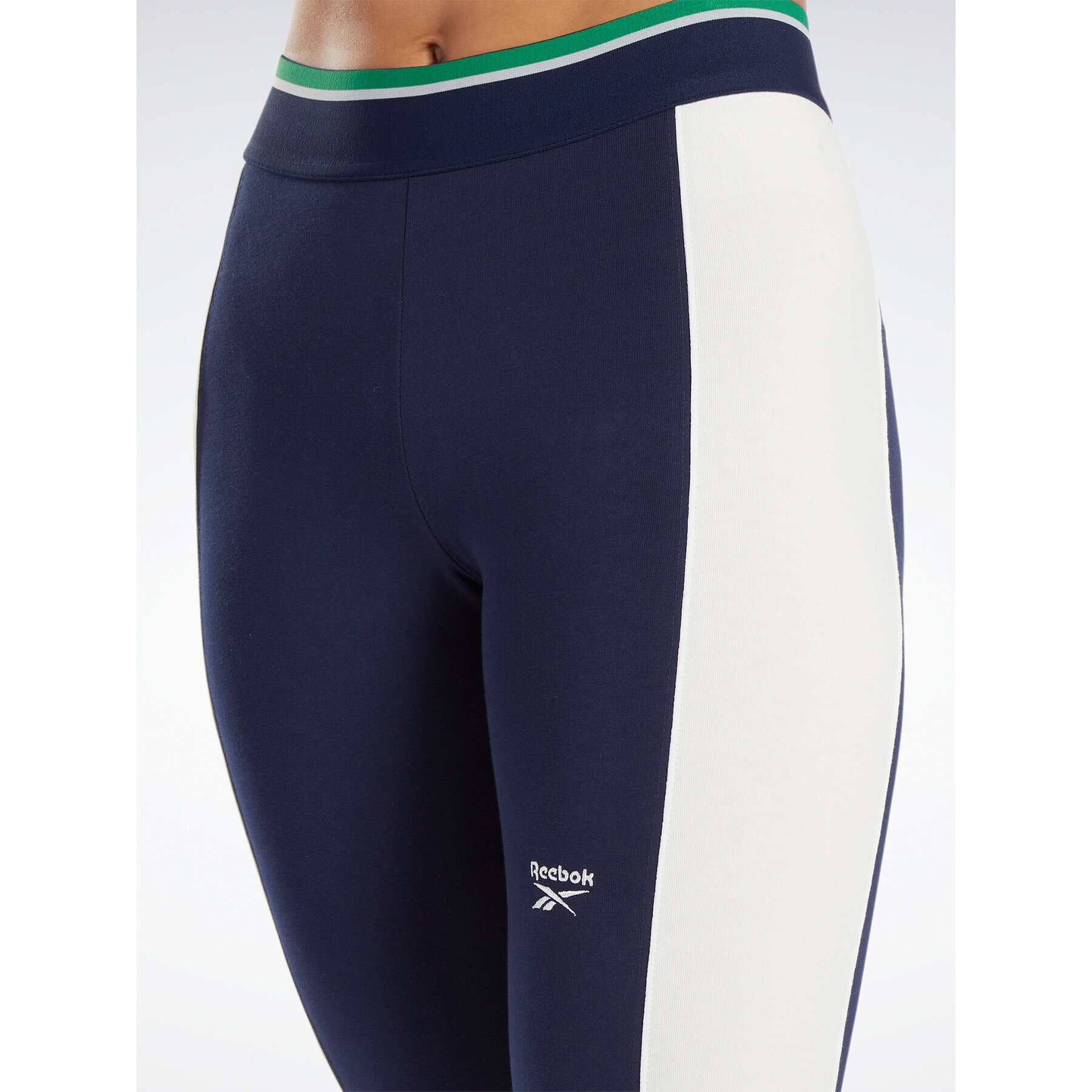 Reebok Клин HS4710 Тъмносин Slim Fit - Pepit.bg