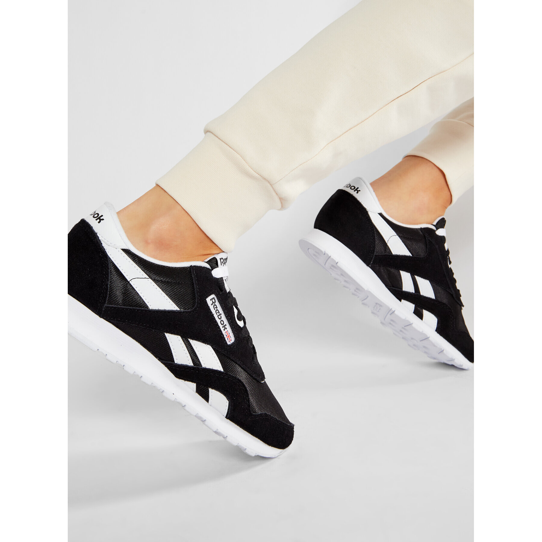 Reebok Обувки Cl Nylon FV4506 Черен - Pepit.bg