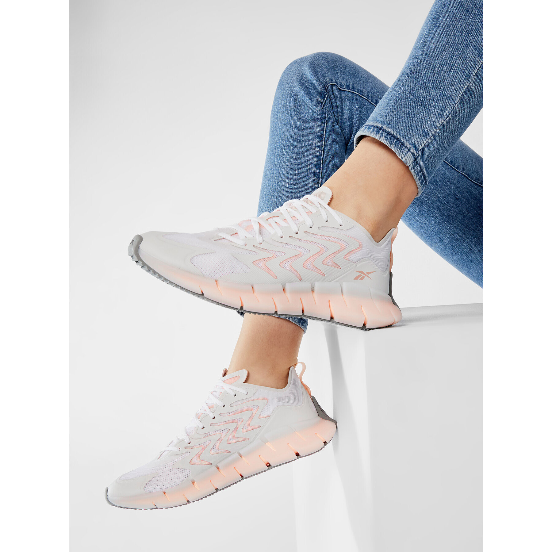 Reebok Обувки Zig Kinetica 21 FX9411 Бял - Pepit.bg