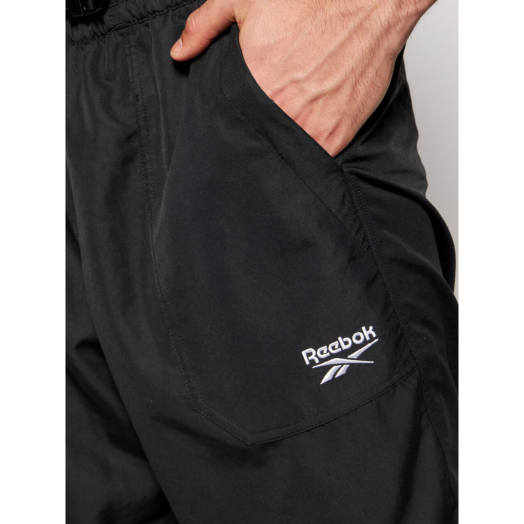 Reebok Classic Спортни шорти Classics GJ5899 Черен Regular Fit - Pepit.bg