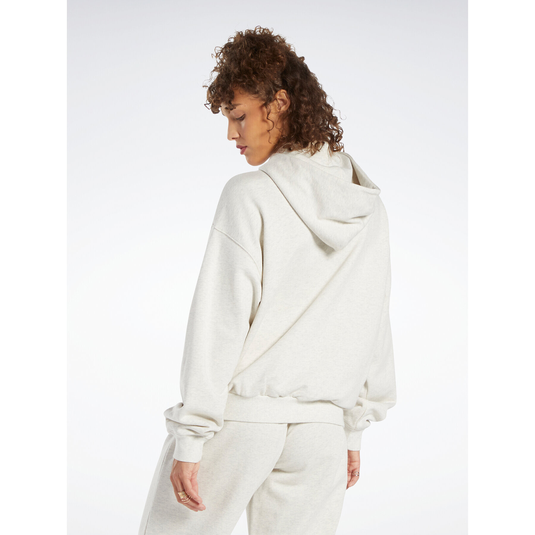 Reebok Суитшърт Archive Classics Big Logo Fleece IC8095 Сив Oversize - Pepit.bg