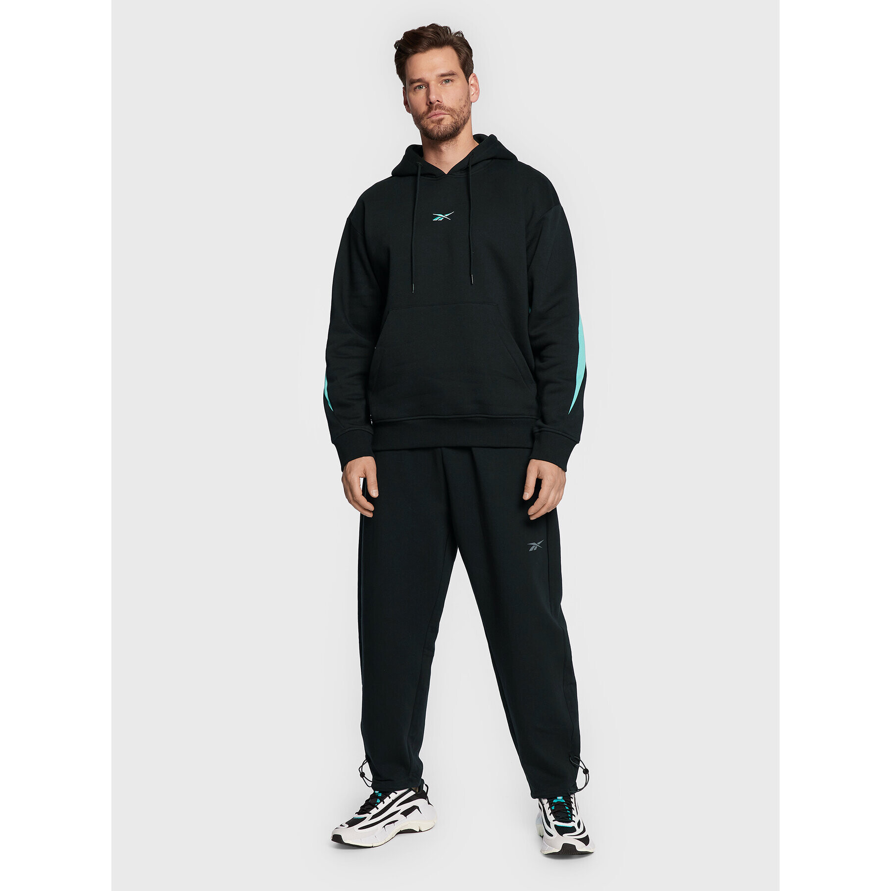 Reebok Суитшърт Classics Brand Proud HI4598 Черен Oversize - Pepit.bg