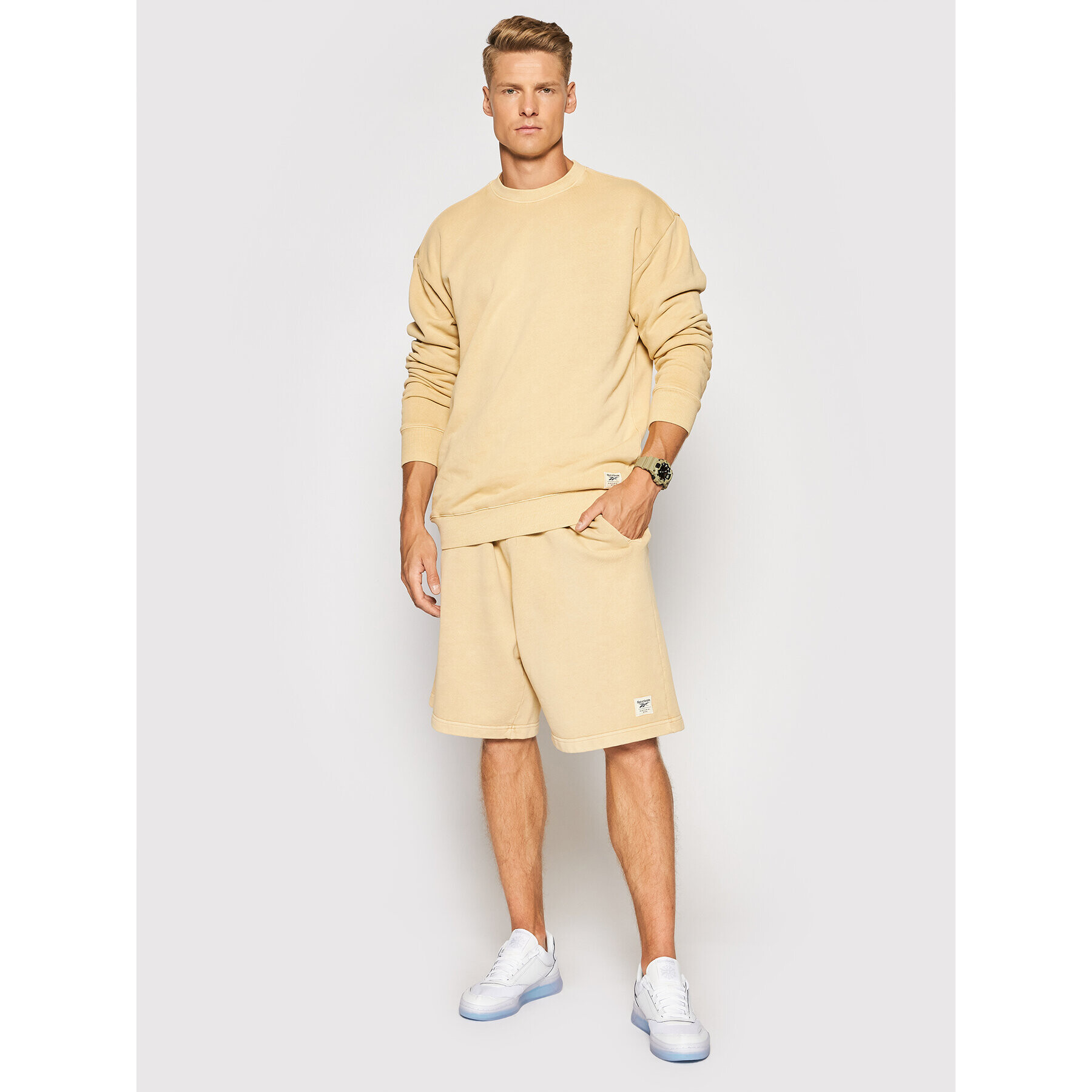 Reebok Суитшърт Classics Natural Dye GV3473 Бежов Oversize - Pepit.bg