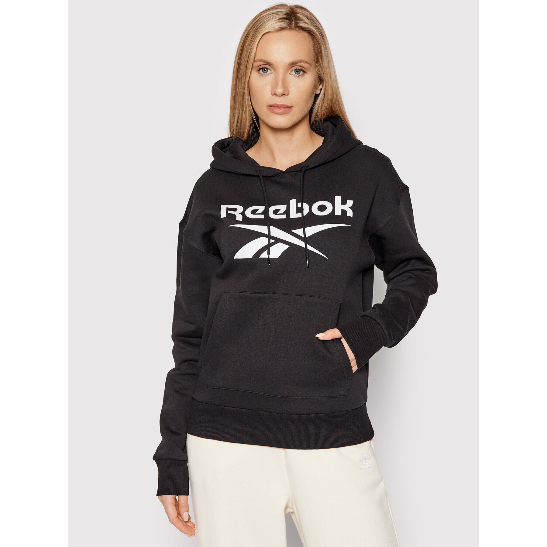 Reebok Суитшърт GS9392 Черен Oversize - Pepit.bg
