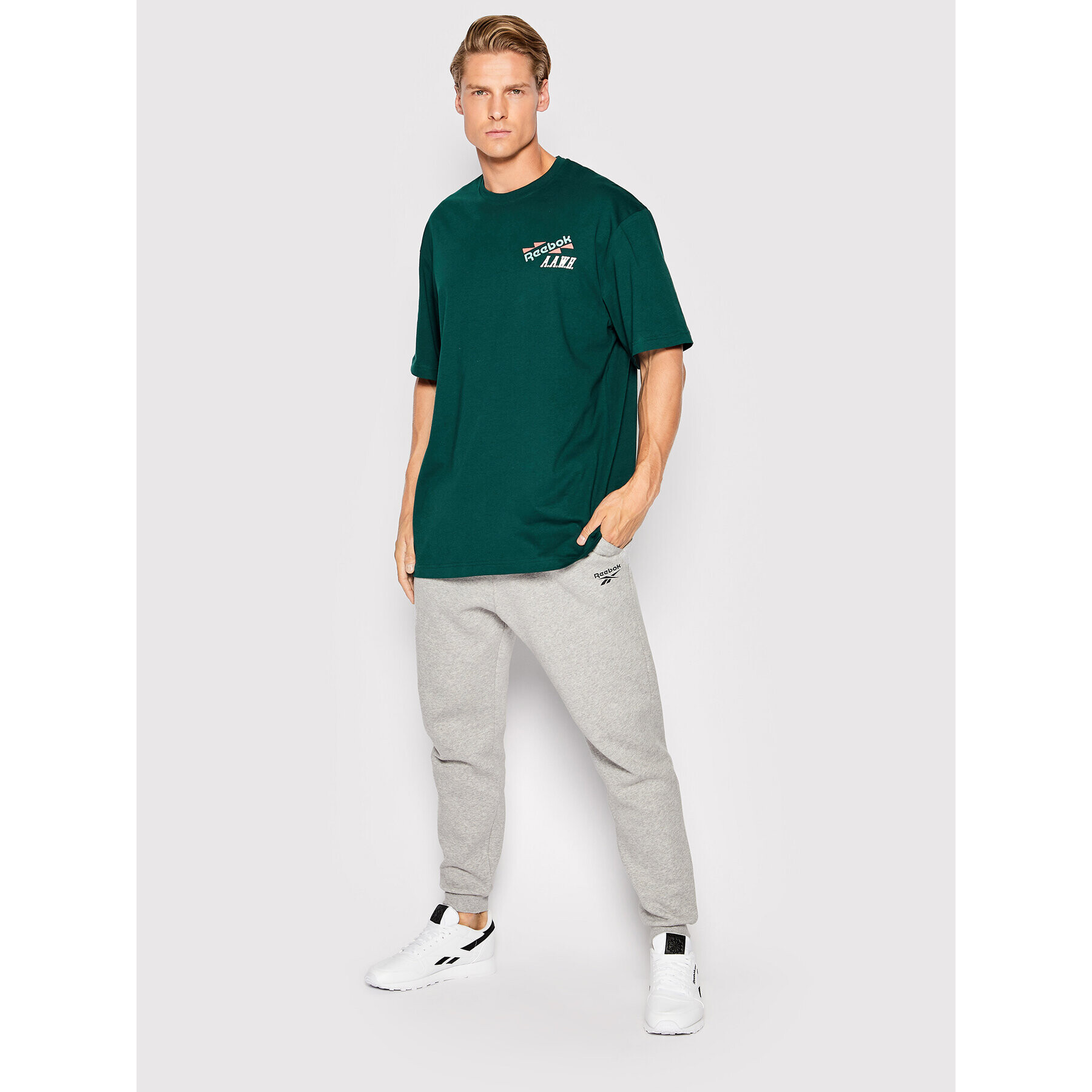 Reebok Тишърт Certified HH7390 Зелен Relaxed Fit - Pepit.bg