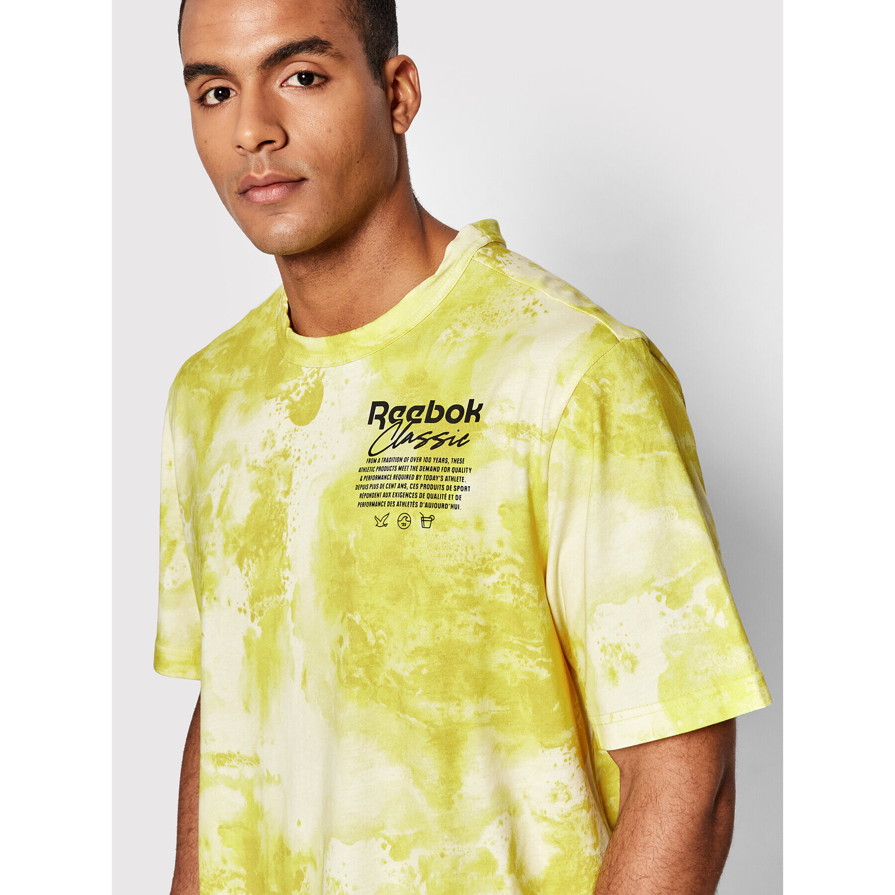 Reebok Classic Тишърт Classics Allover Print Graphic H54419 Жълт Oversize - Pepit.bg