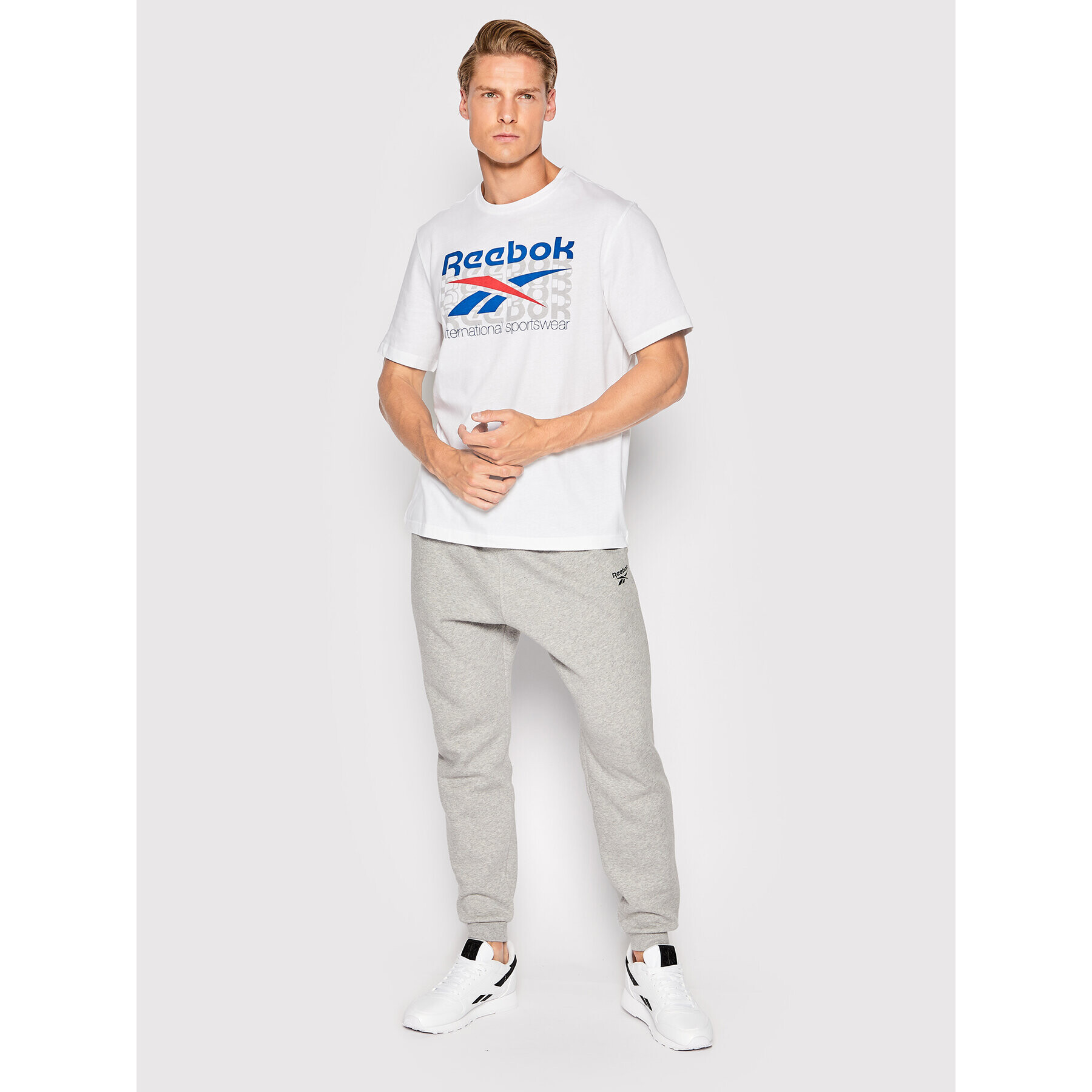 Reebok Тишърт Graphic Series HT5851 Бял Regular Fit - Pepit.bg