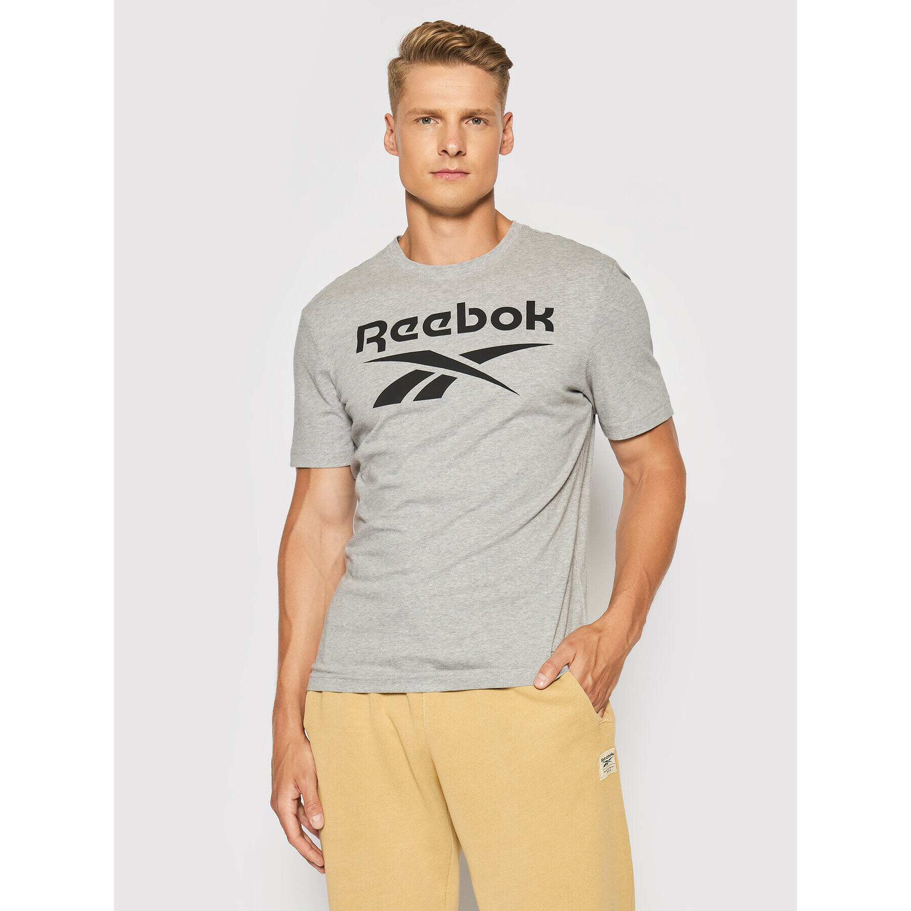 Reebok Classic Тишърт Graphic Series Stacked GS1614 Сив Slim Fit - Pepit.bg