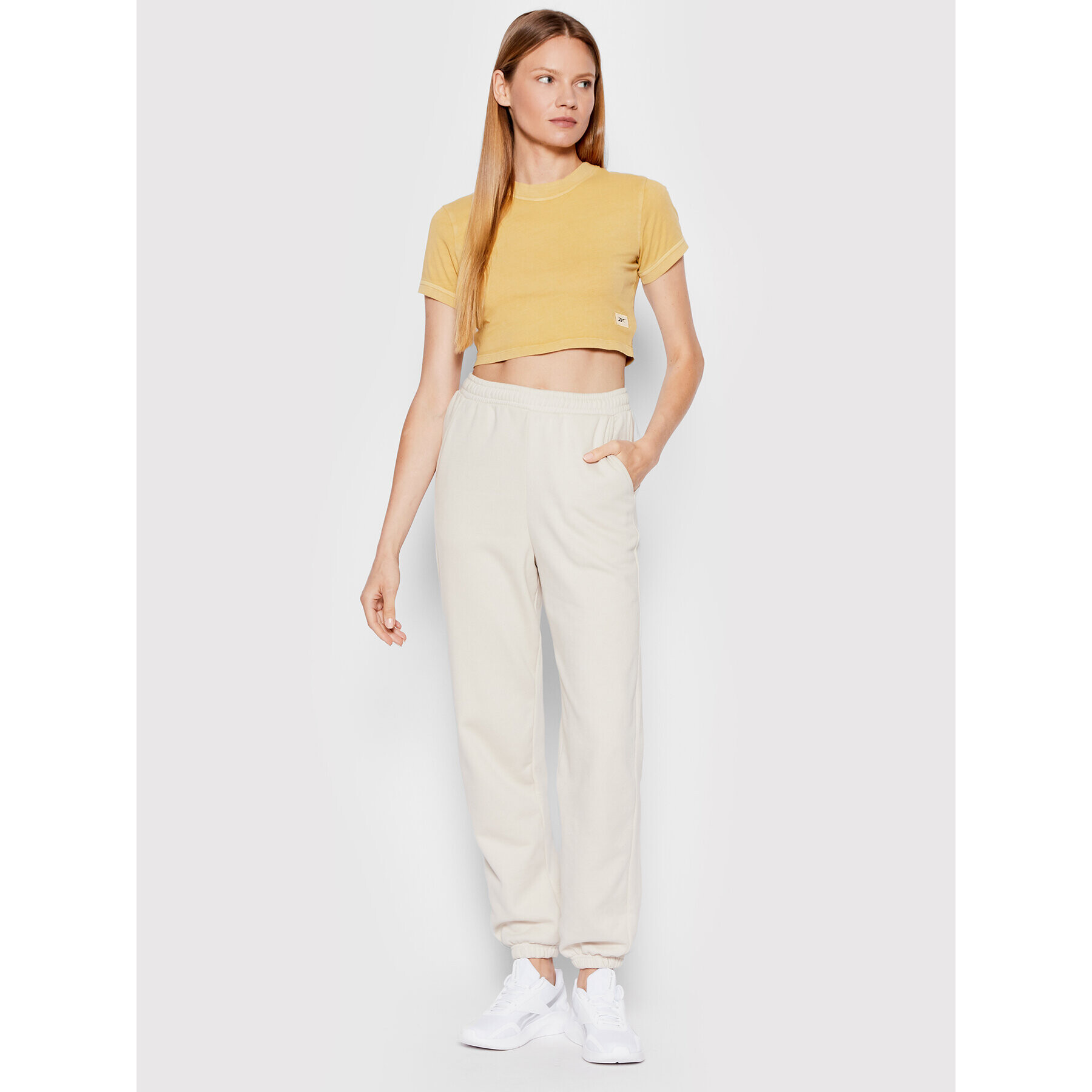 Reebok Тишърт Natural Dye HK4969 Жълт Slim Fit - Pepit.bg