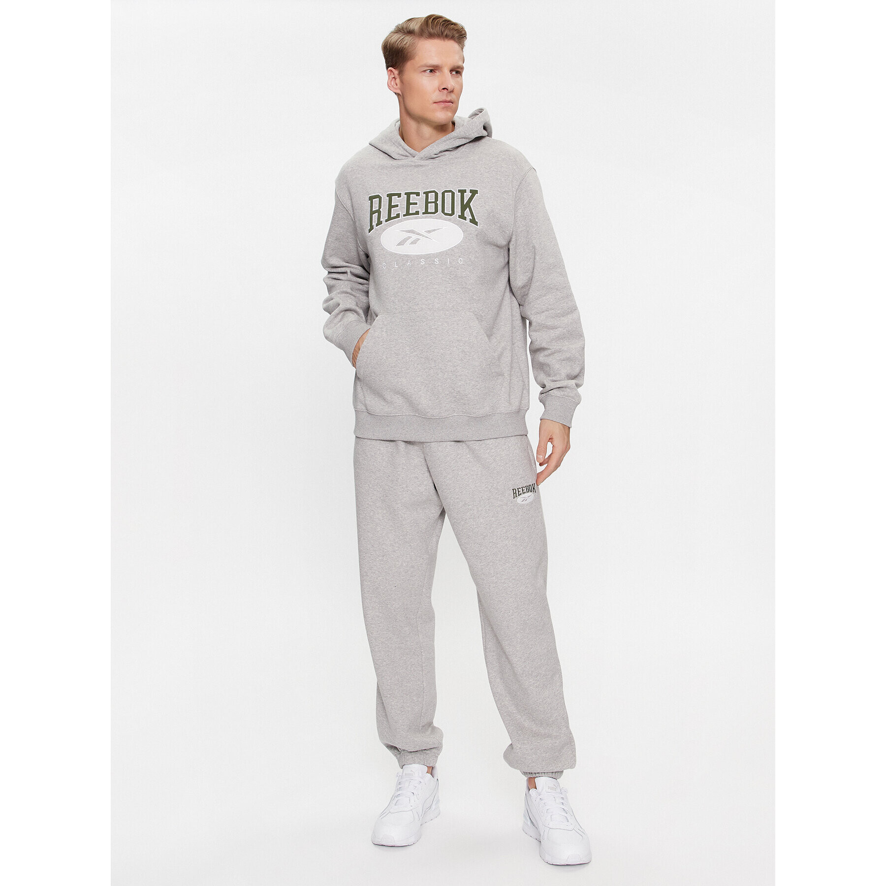 Reebok Долнище анцуг Archive Essentials IM1535 Сив Regular Fit - Pepit.bg