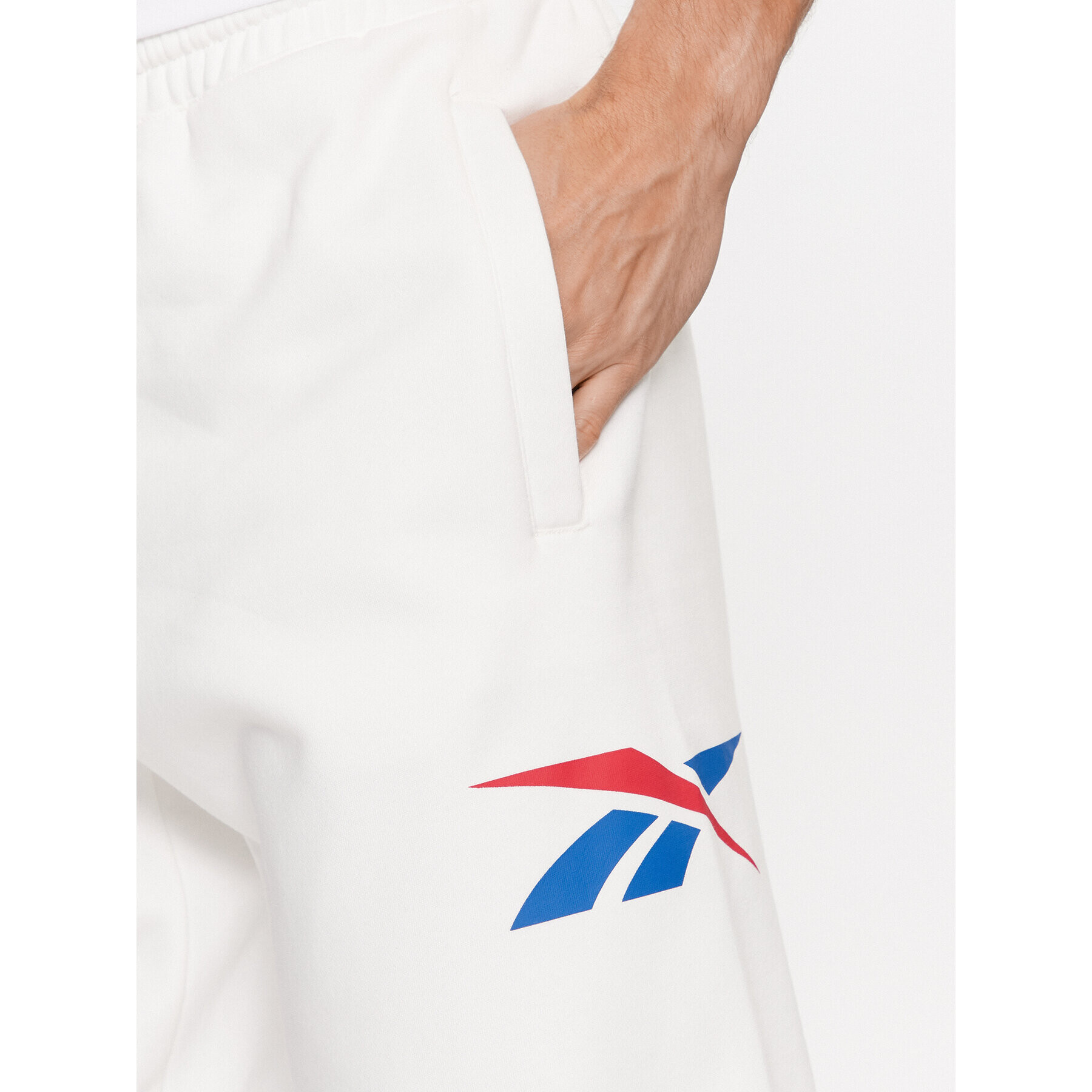 Reebok Долнище анцуг Classics Brand Proud HY7158 Бял Regular Fit - Pepit.bg