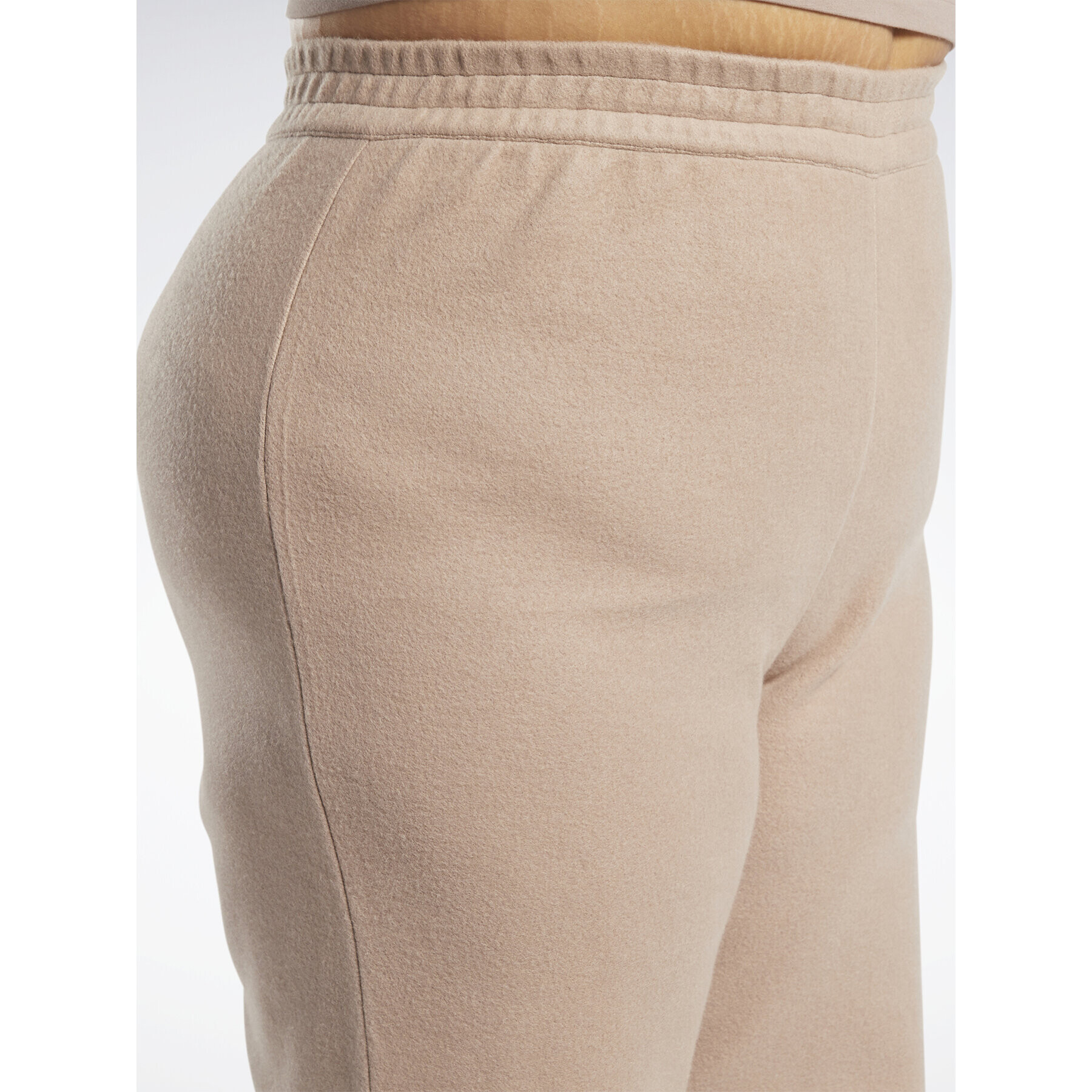 Reebok Долнище анцуг Classics Reverse Fleece Wide Leg Joggers (Plus Size) IB4453 Кафяв - Pepit.bg