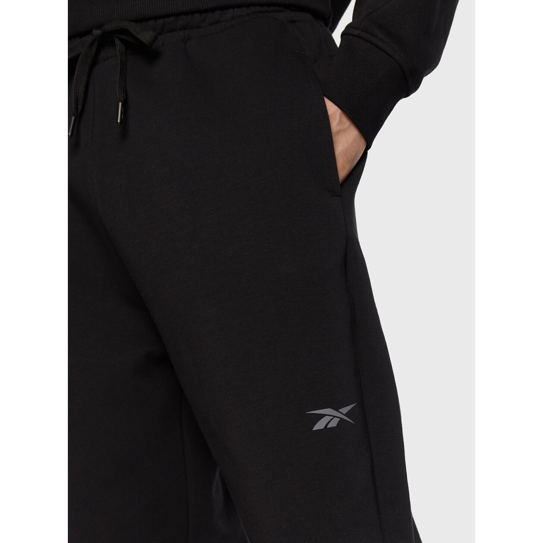 Reebok Долнище анцуг DreamBlend HG8906 Черен Loose Fit - Pepit.bg