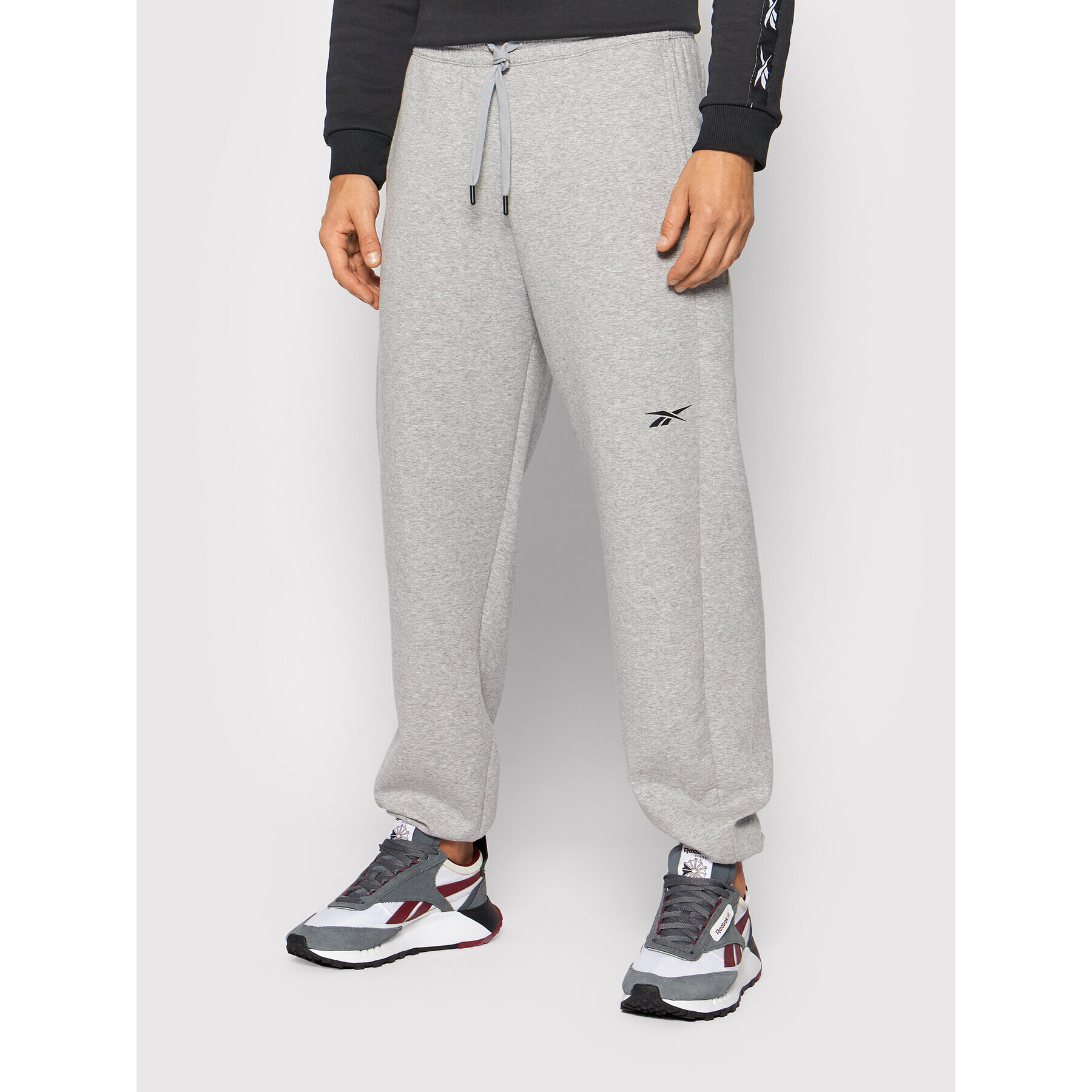 Reebok Долнище анцуг DreamBlend GJ6438 Сив Relaxed Fit - Pepit.bg