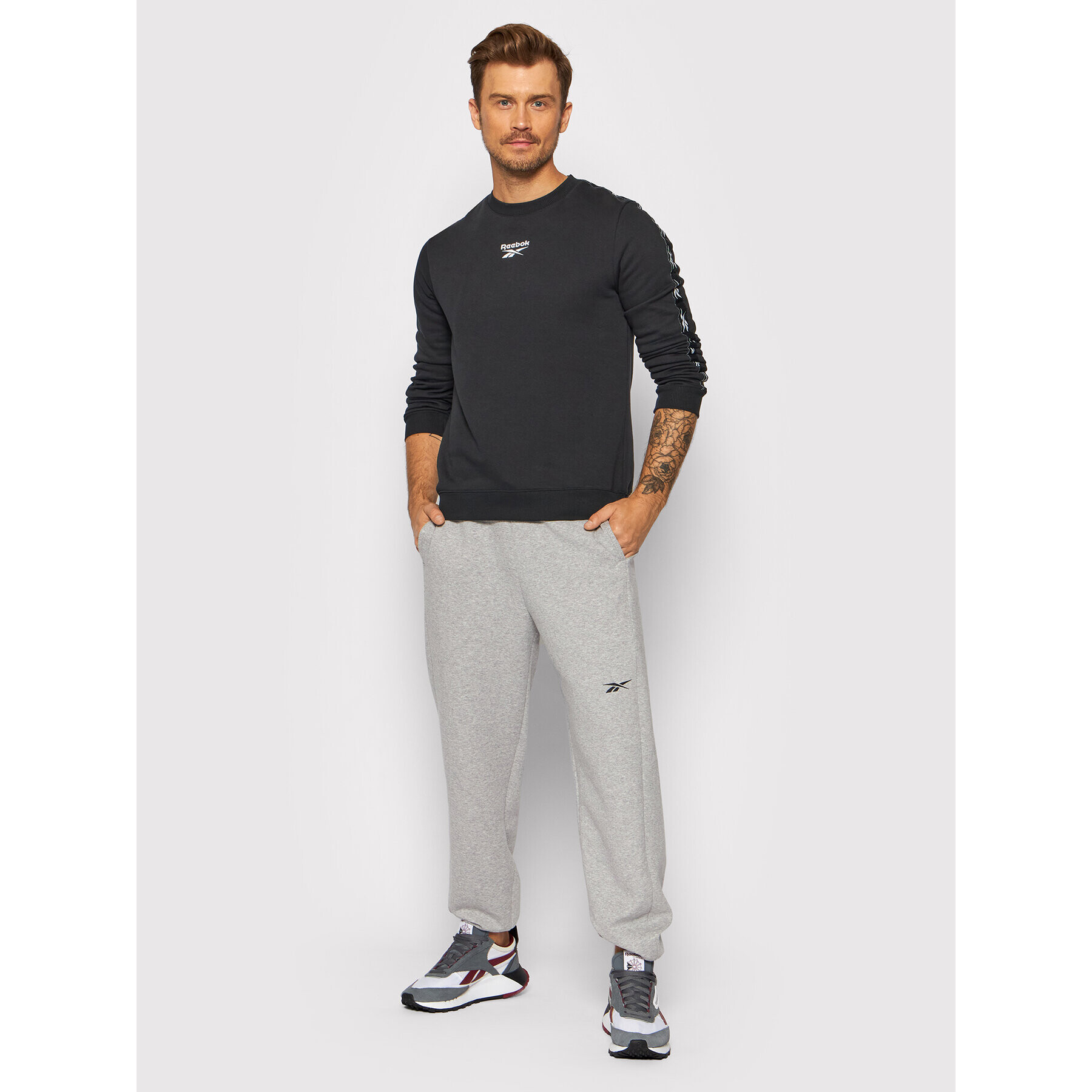 Reebok Долнище анцуг DreamBlend GJ6438 Сив Relaxed Fit - Pepit.bg