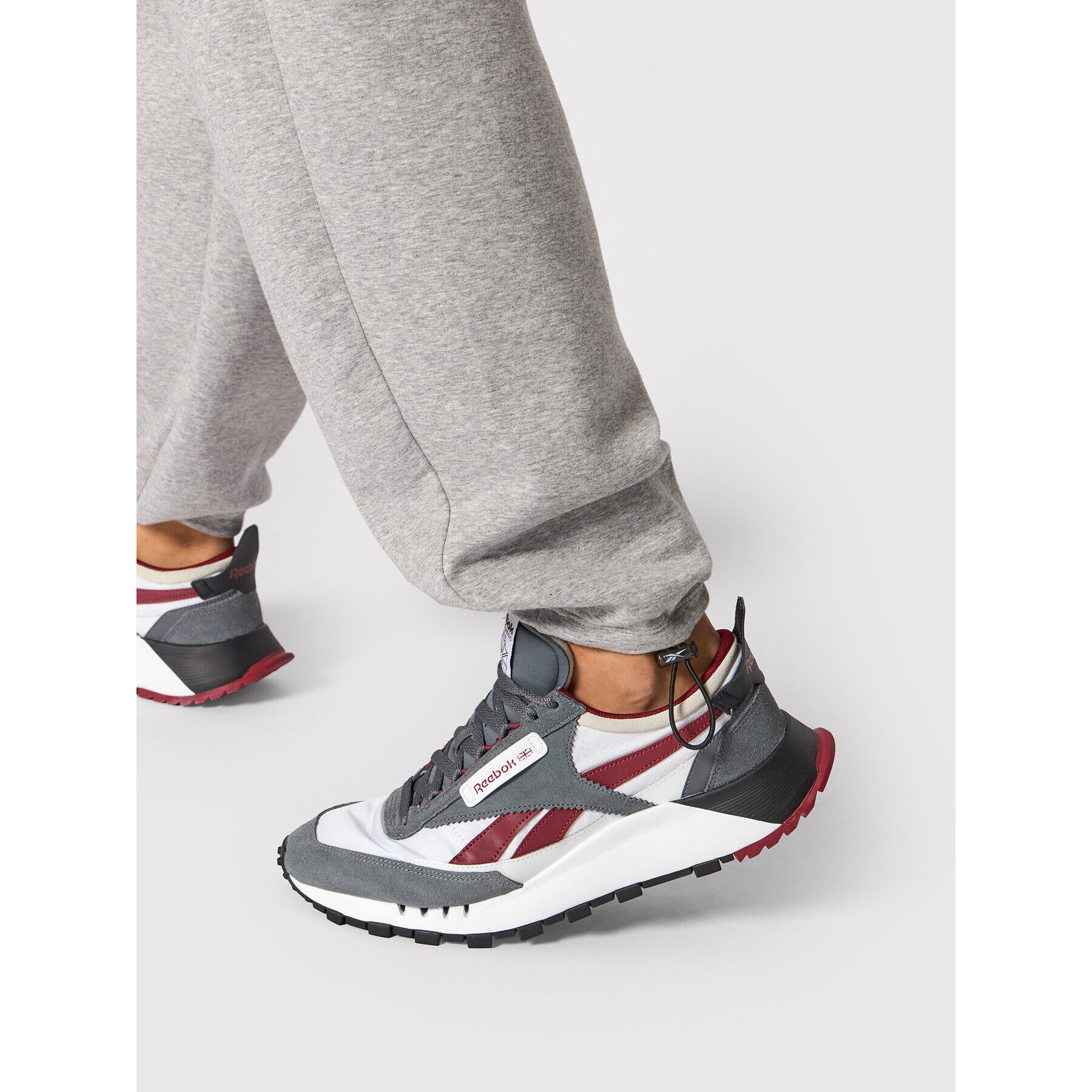 Reebok Долнище анцуг DreamBlend GJ6438 Сив Relaxed Fit - Pepit.bg