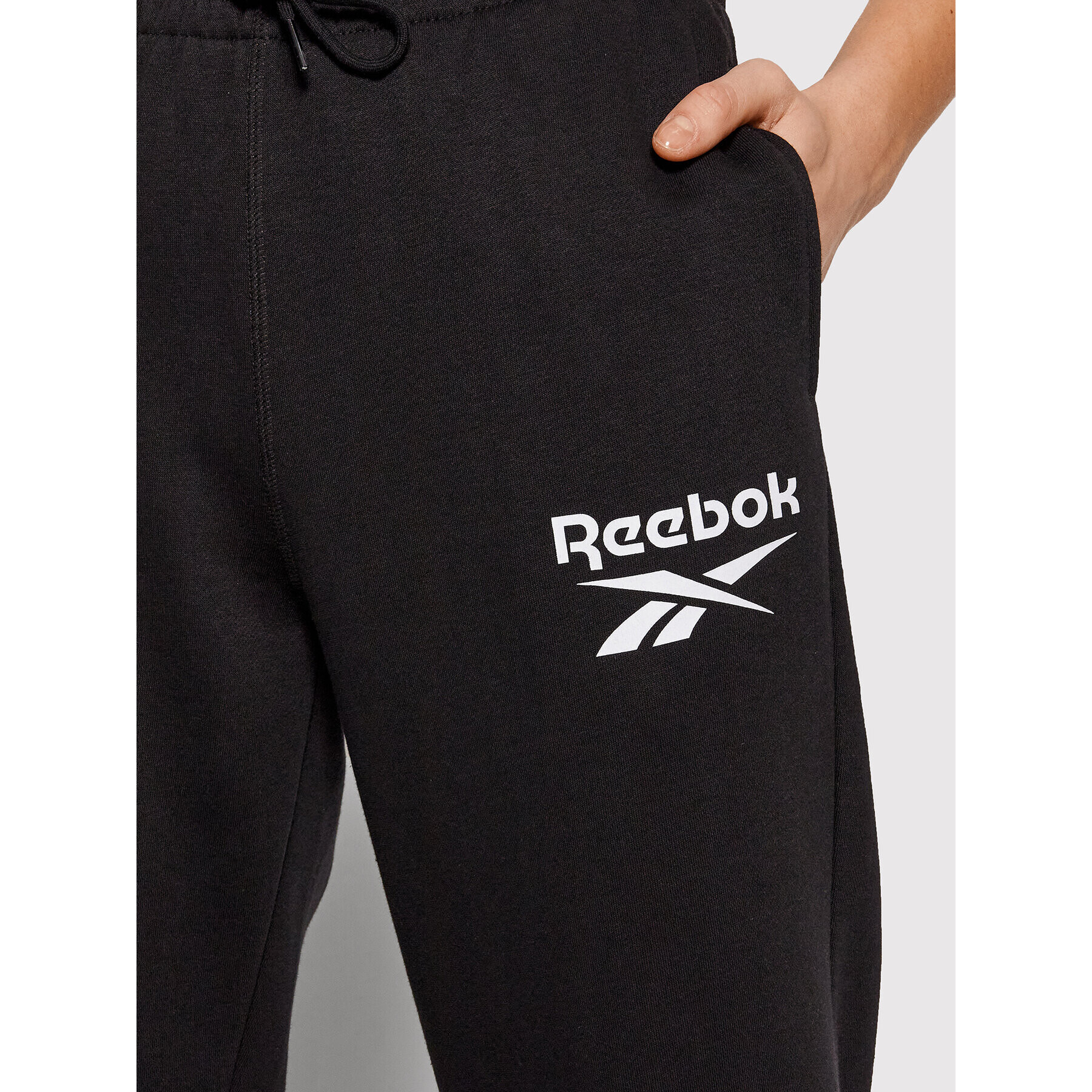Reebok Долнище анцуг Identity Logo GR9400 Черен Regular Fit - Pepit.bg