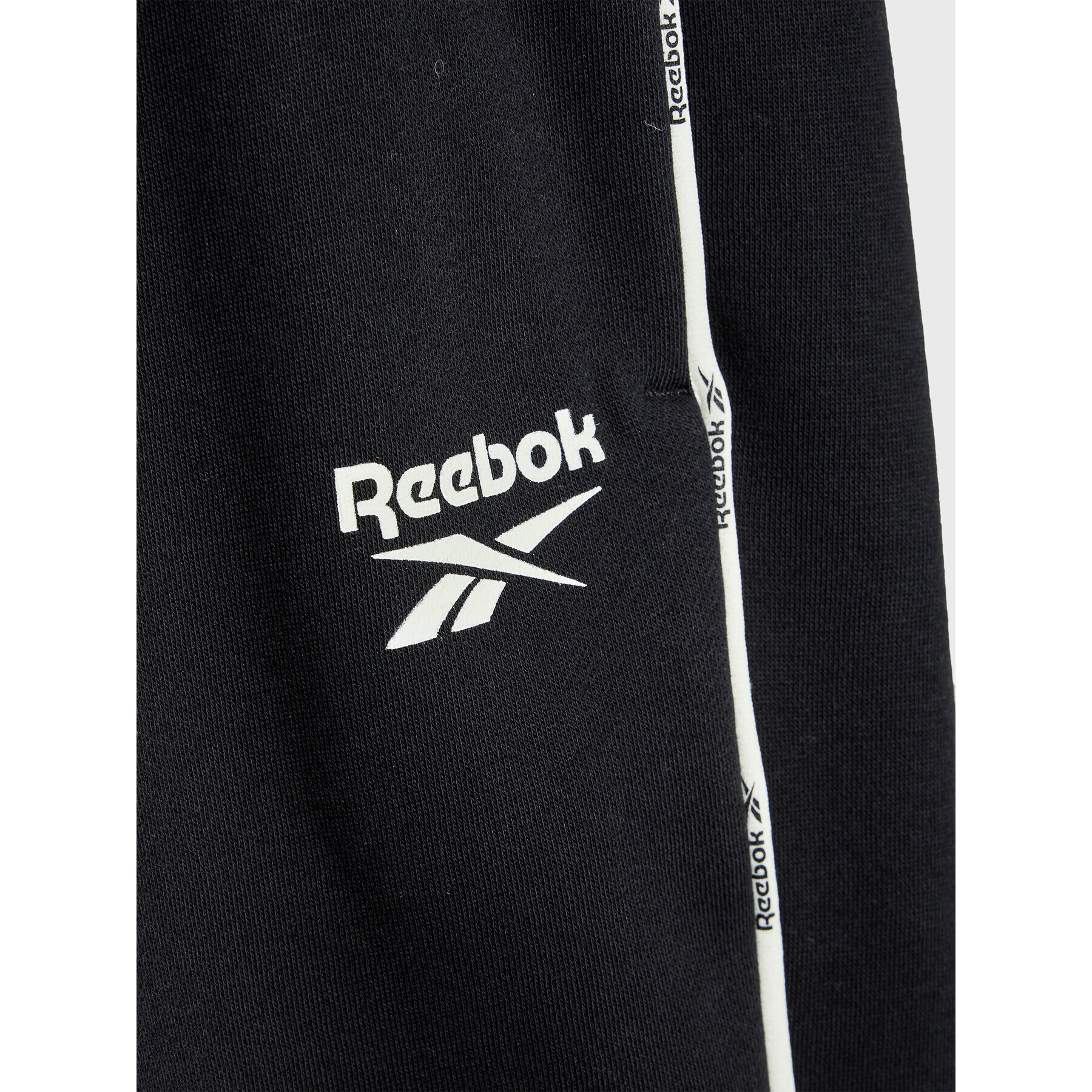 Reebok Долнище анцуг Piping Pack HN4366 Черен Regular Fit - Pepit.bg
