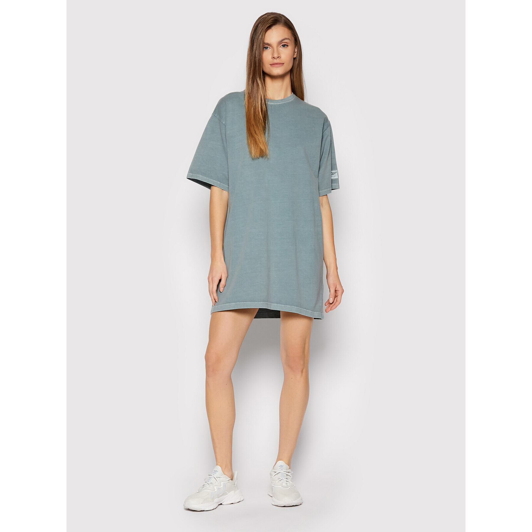 Reebok Ежедневна рокля Classics Natural Dye H13282 Зелен Oversize - Pepit.bg