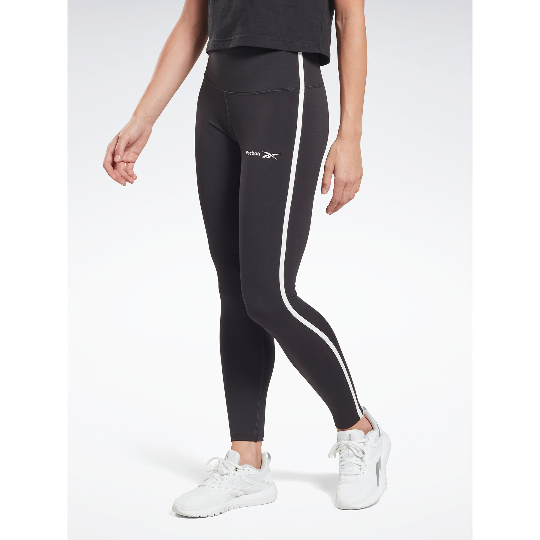 Reebok Клин Identity Energy HT8052 Черен Slim Fit - Pepit.bg
