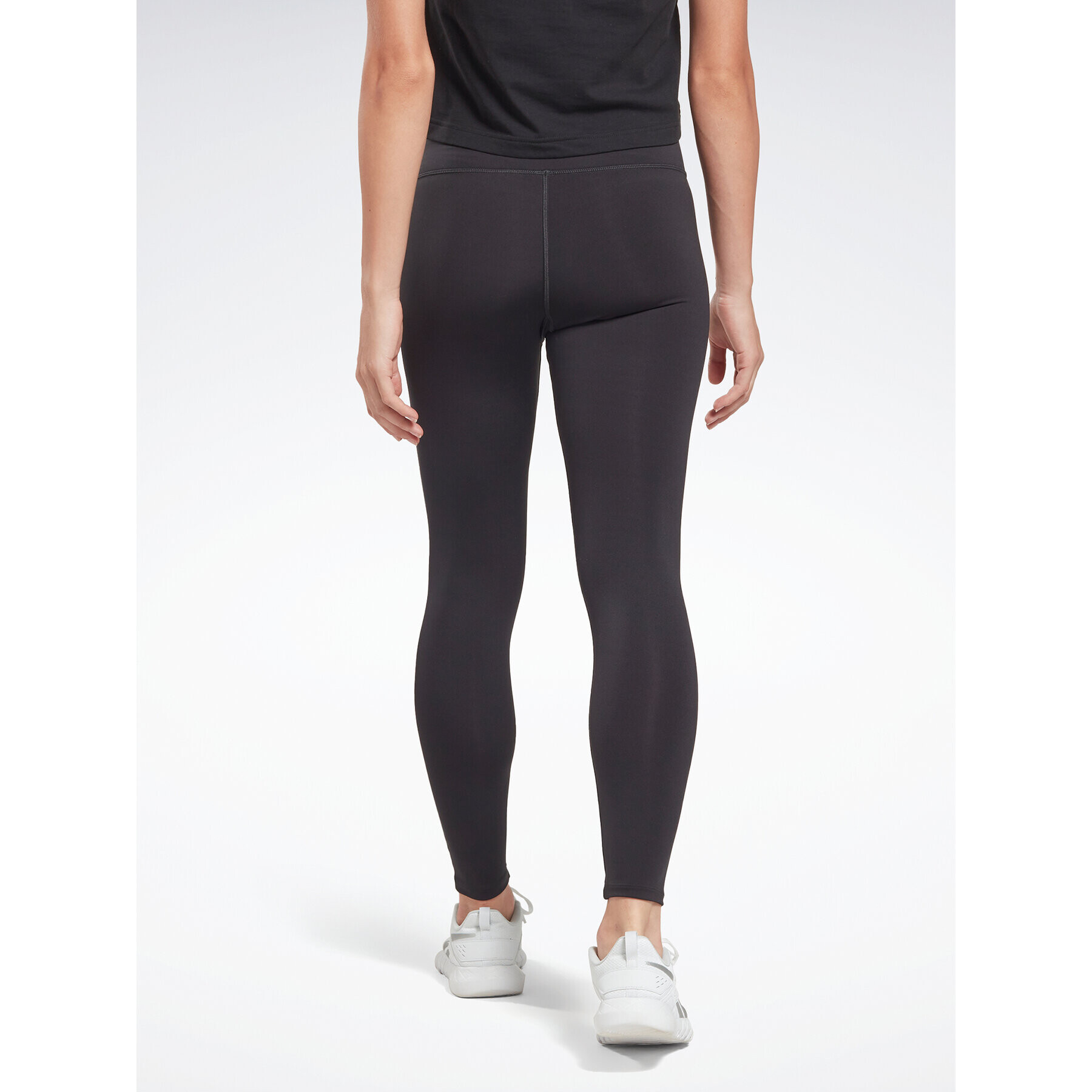 Reebok Клин Identity Energy HT8052 Черен Slim Fit - Pepit.bg