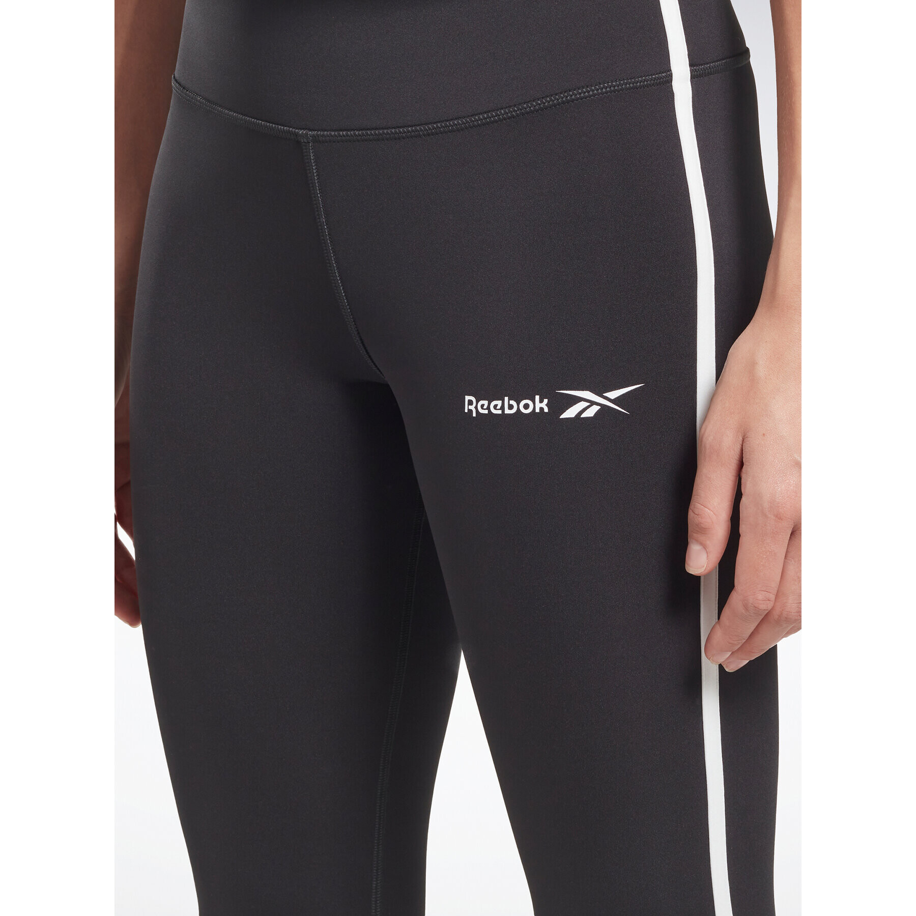 Reebok Клин Identity Energy HT8052 Черен Slim Fit - Pepit.bg