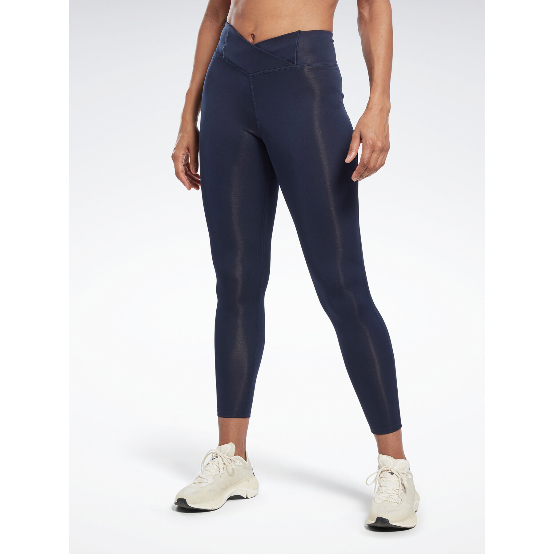 Reebok Клин Workout Ready Basic HT4936 Тъмносин Slim Fit - Pepit.bg