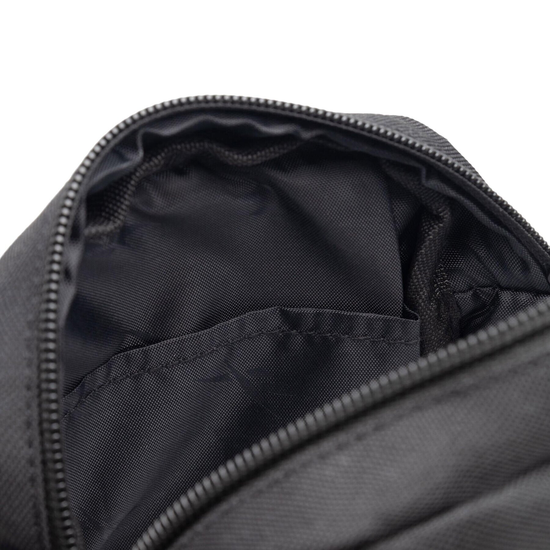 Reebok Мъжка чантичка RBK-R-012-CCC Черен - Pepit.bg