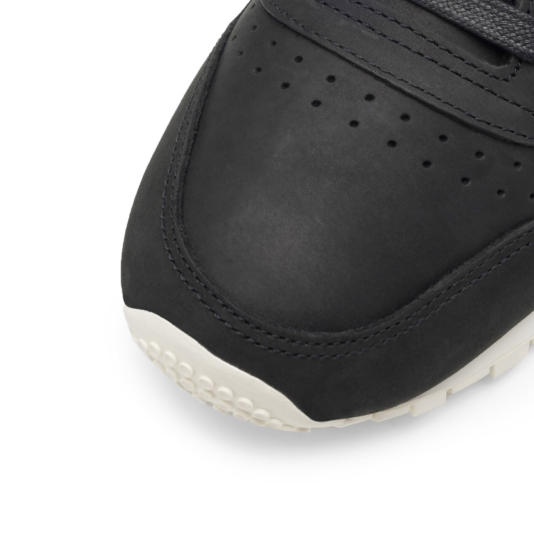 Reebok Обувки CL LTHR LUX PW V68685 Черен - Pepit.bg