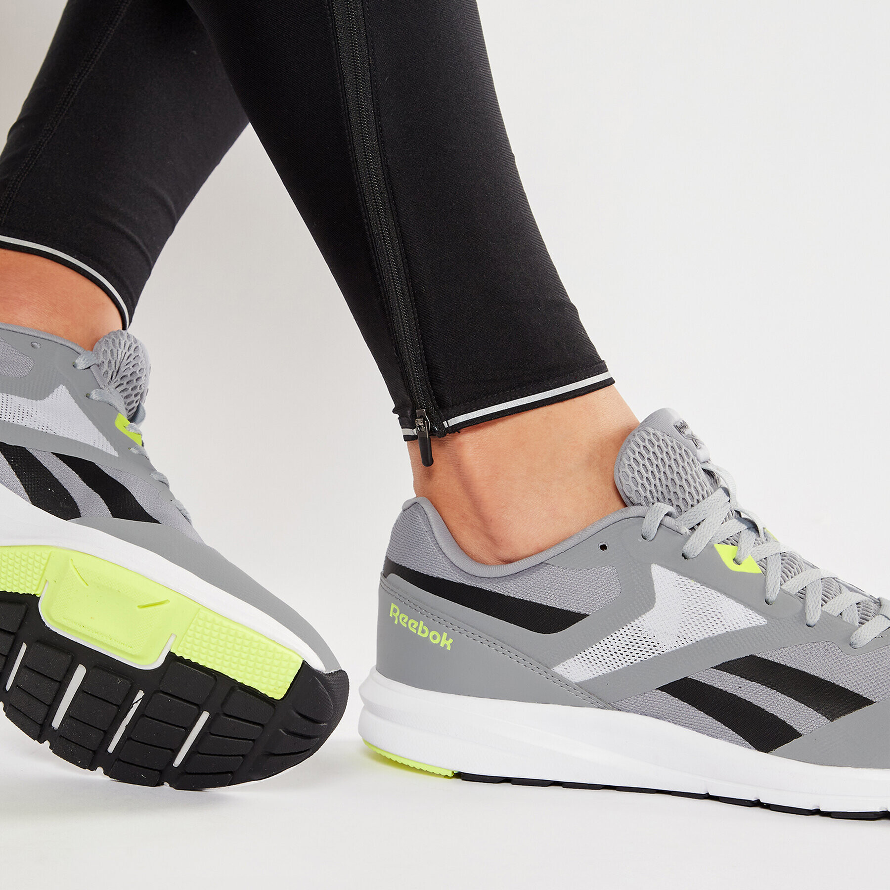 Reebok Обувки Runner 4.0 S23645 Сив - Pepit.bg