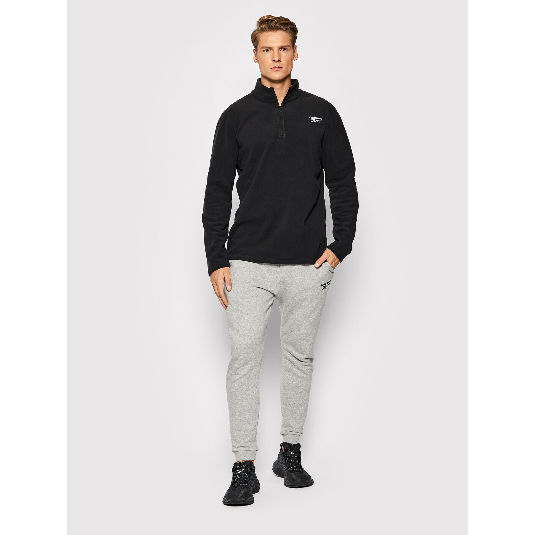 Reebok Полар Outerwear GR8959 Черен Slim Fit - Pepit.bg