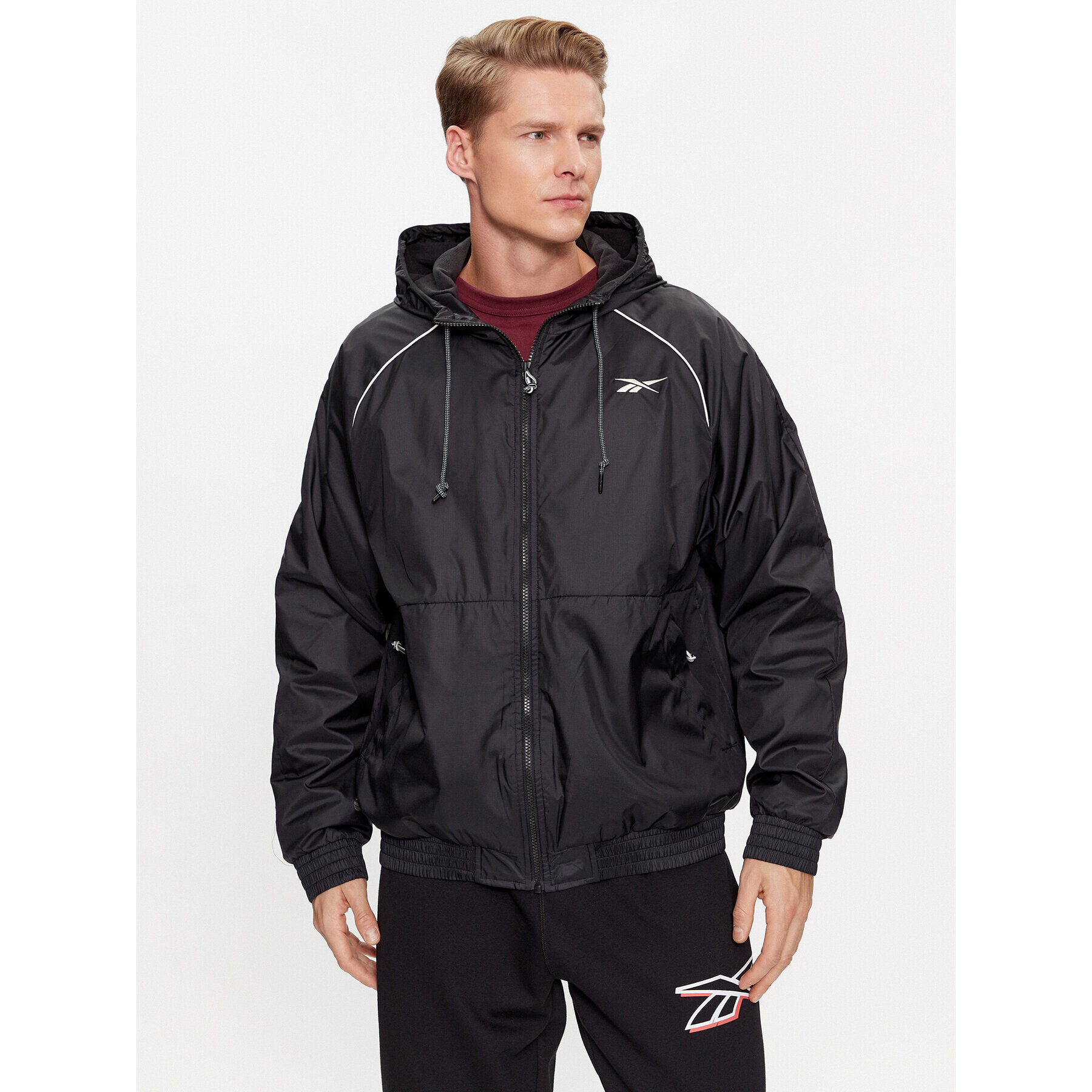 Reebok Преходно яке HI4488 Черен Regular Fit - Pepit.bg