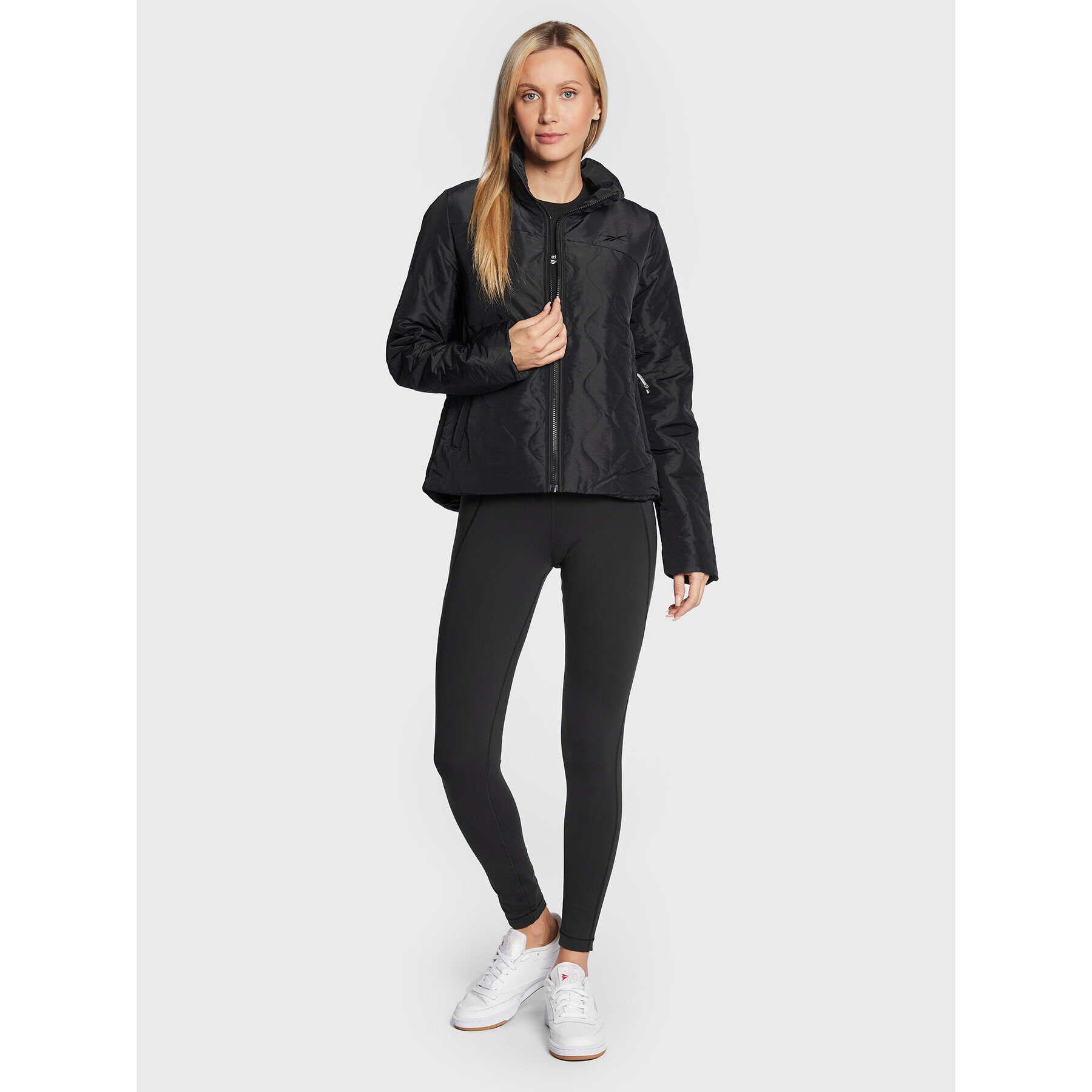 Reebok Пухено яке Thermowarm+Graphene HH7255 Черен Regular Fit - Pepit.bg