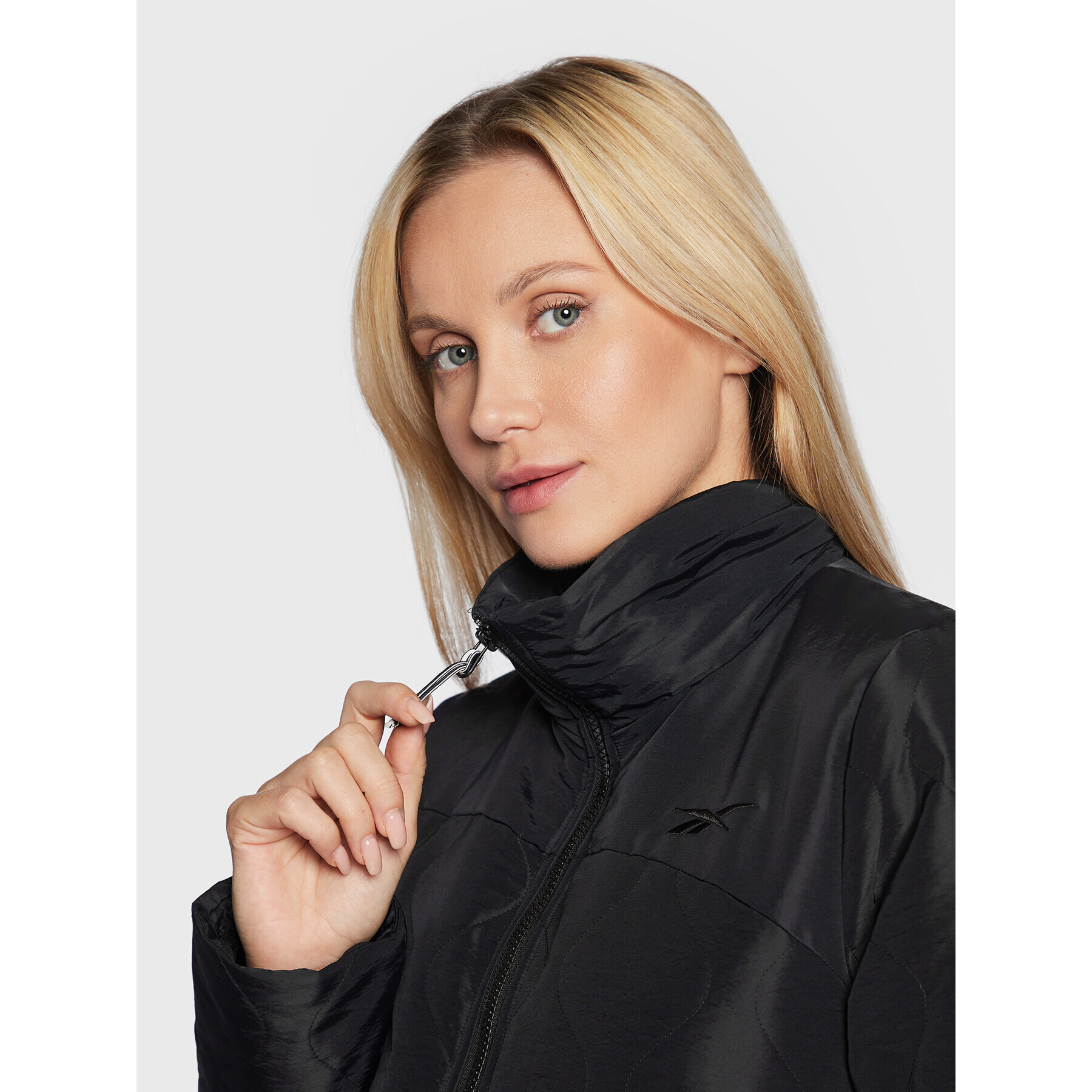 Reebok Пухено яке Thermowarm+Graphene HH7255 Черен Regular Fit - Pepit.bg