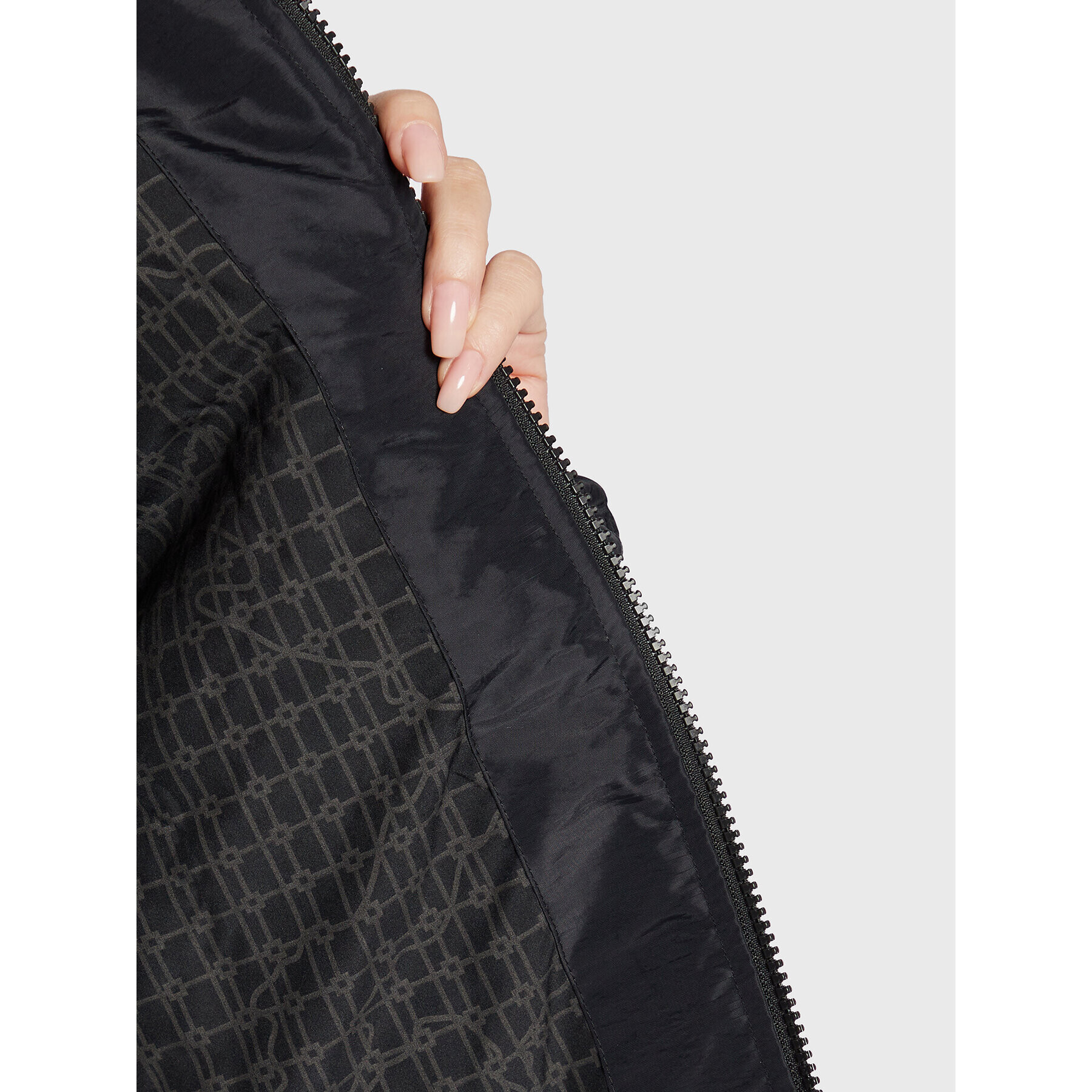 Reebok Пухено яке Thermowarm+Graphene HH7255 Черен Regular Fit - Pepit.bg