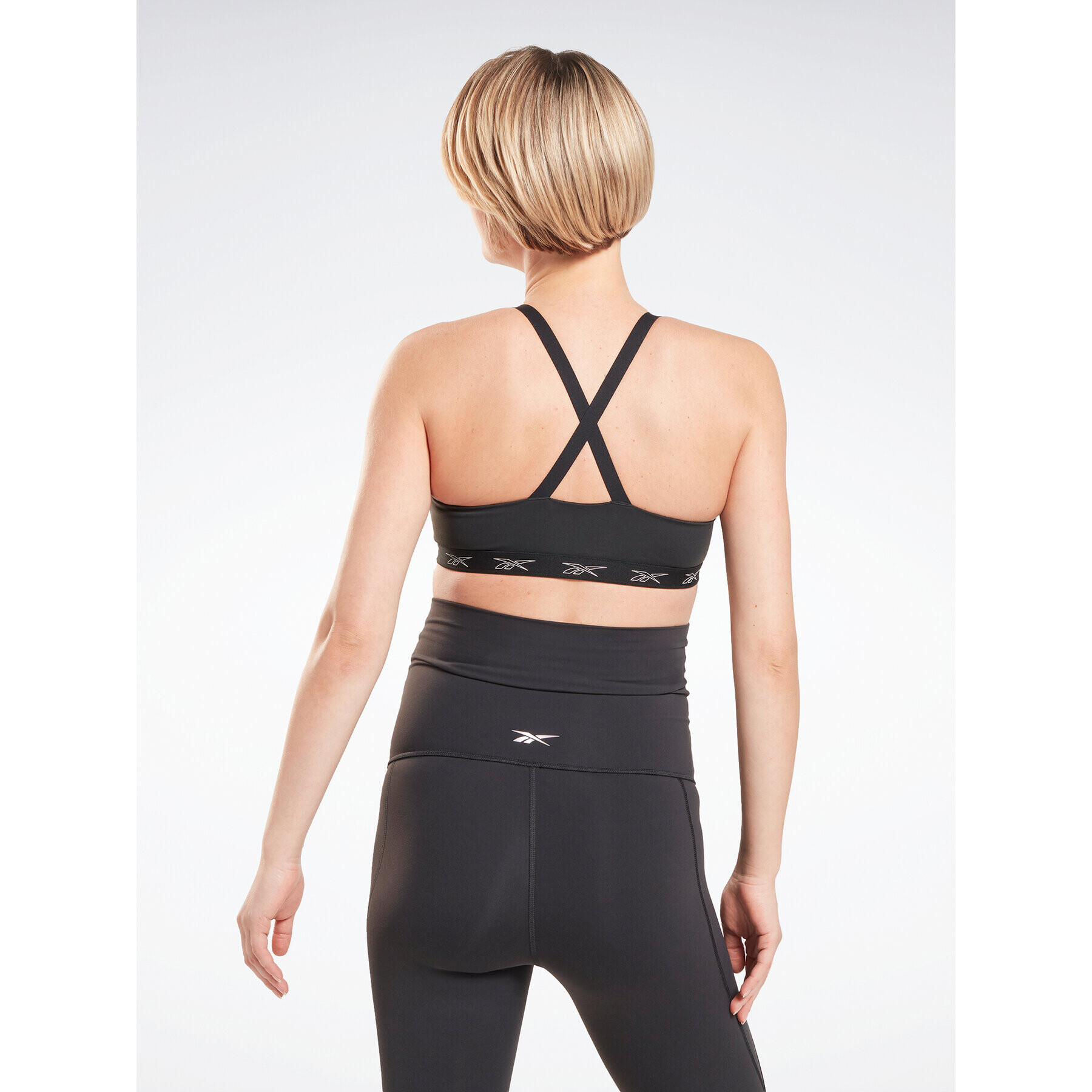 Reebok Спортен сутиен Nursing Sports HT6167 Черен - Pepit.bg