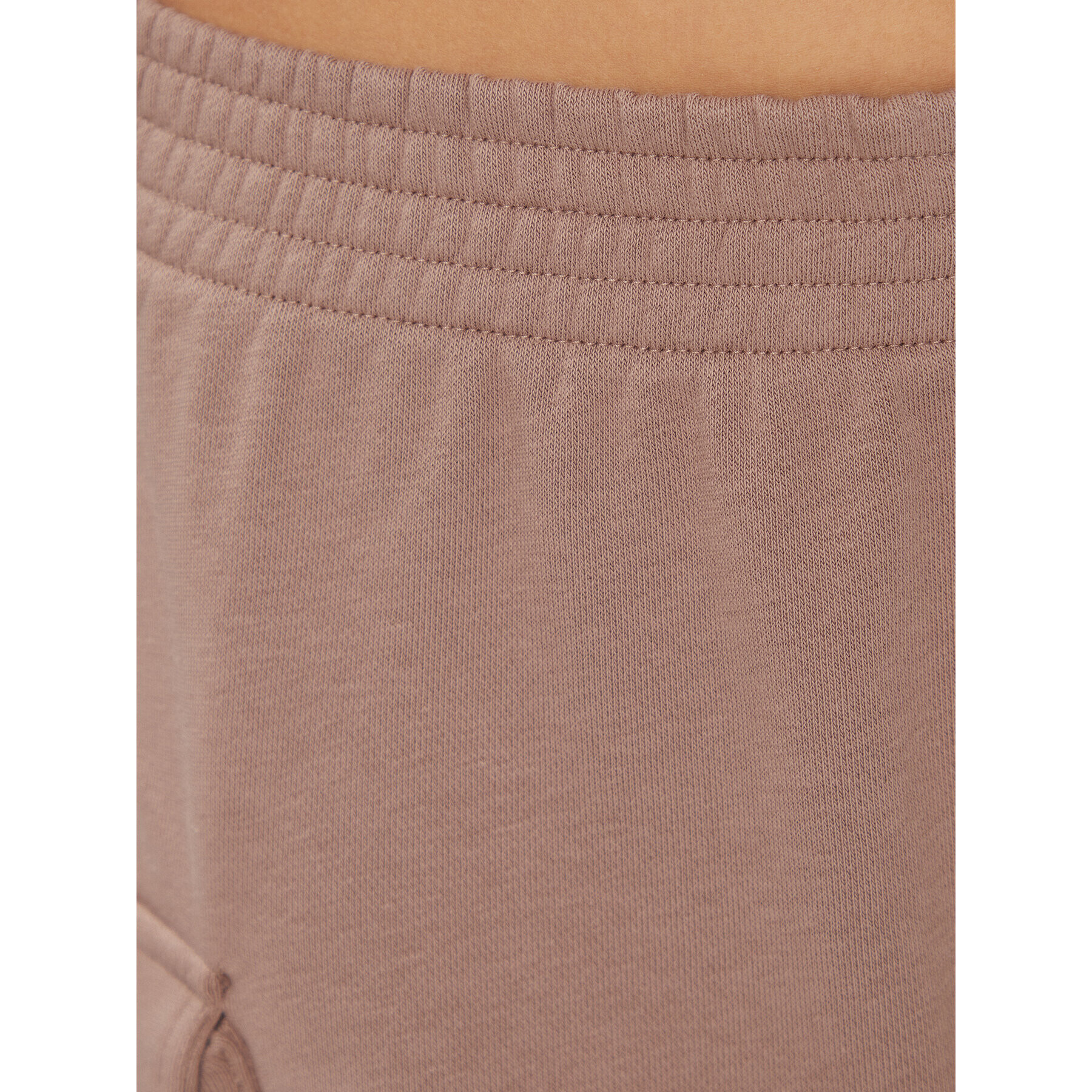 Reebok Спортни шорти Archive Essentials IL6288 Бежов Regular Fit - Pepit.bg