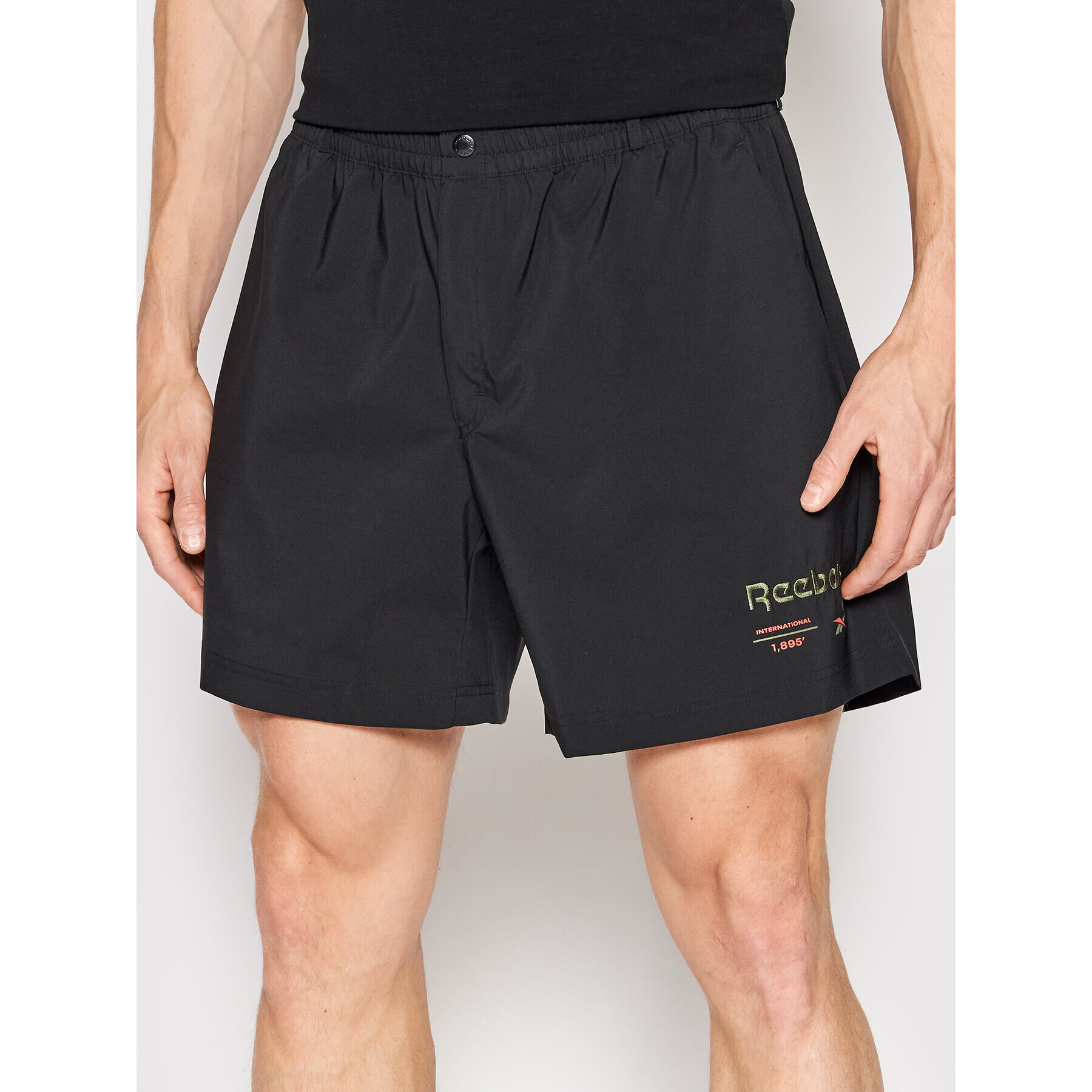 Reebok Classic Спортни шорти Classics HA8759 Черен Regular Fit - Pepit.bg