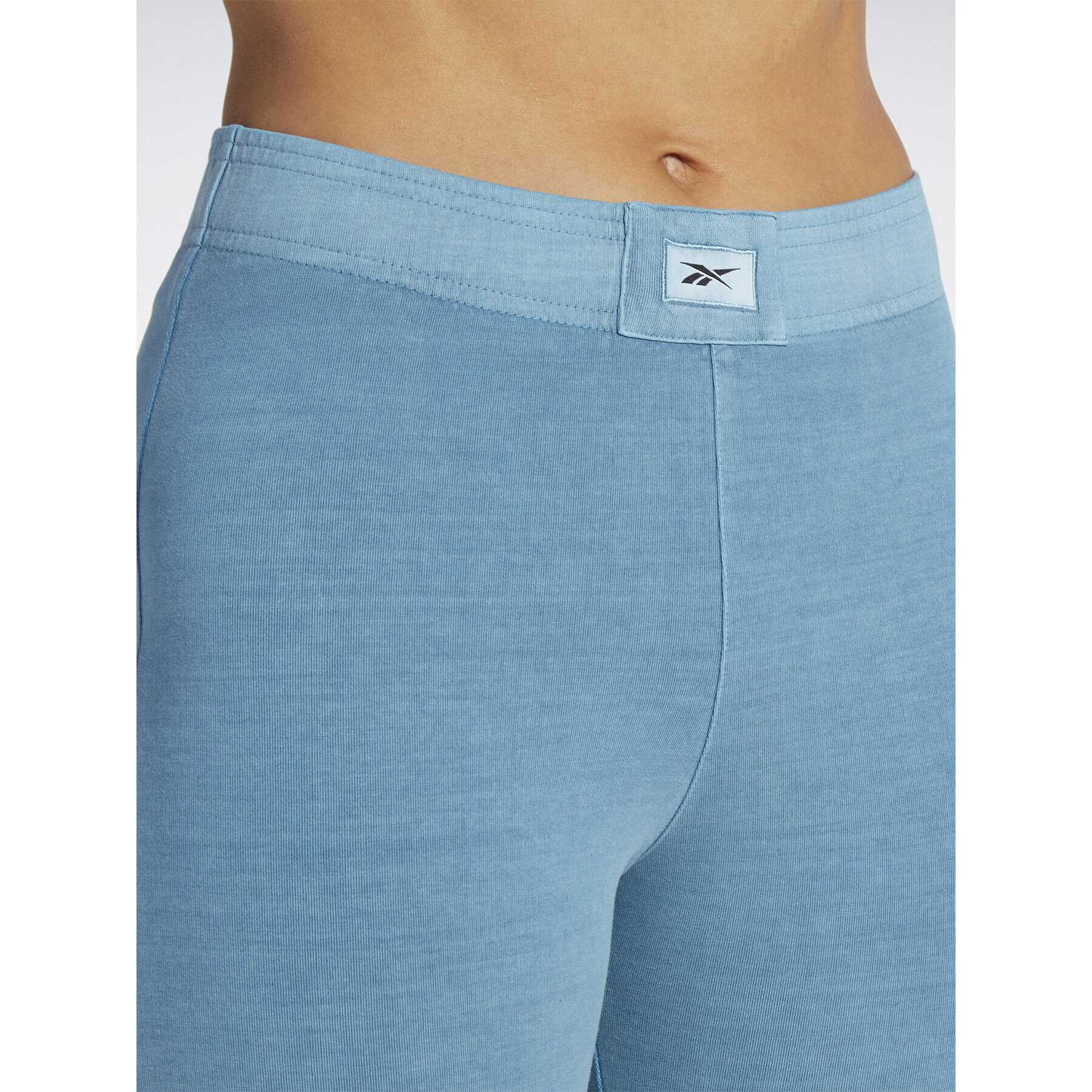 Reebok Спортни шорти Classics Natural Dye Legging Shorts HT7858 Син - Pepit.bg