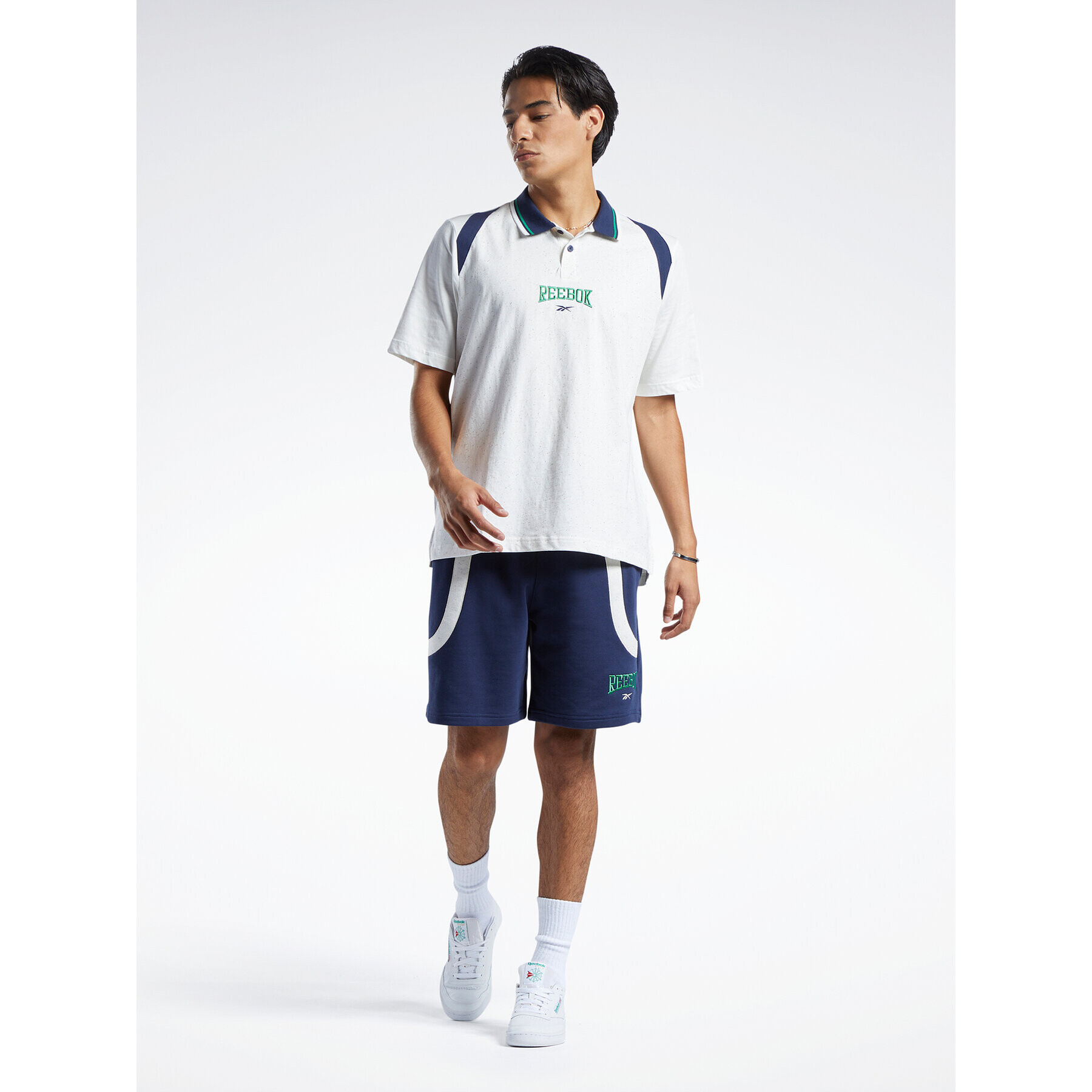 Reebok Спортни шорти Classics Varsity Shorts HS9180 Син - Pepit.bg