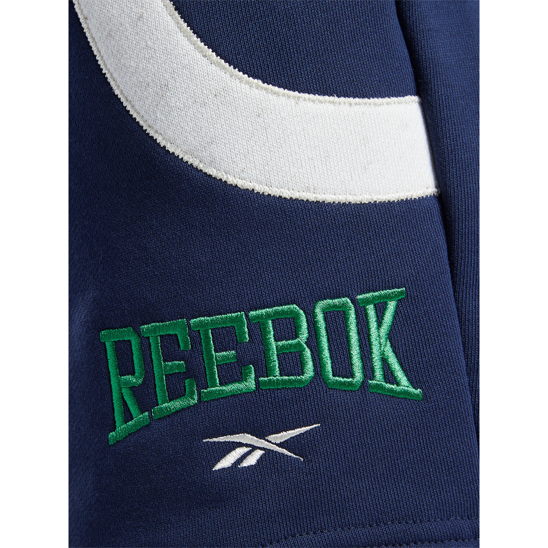 Reebok Спортни шорти Classics Varsity Shorts HS9180 Син - Pepit.bg