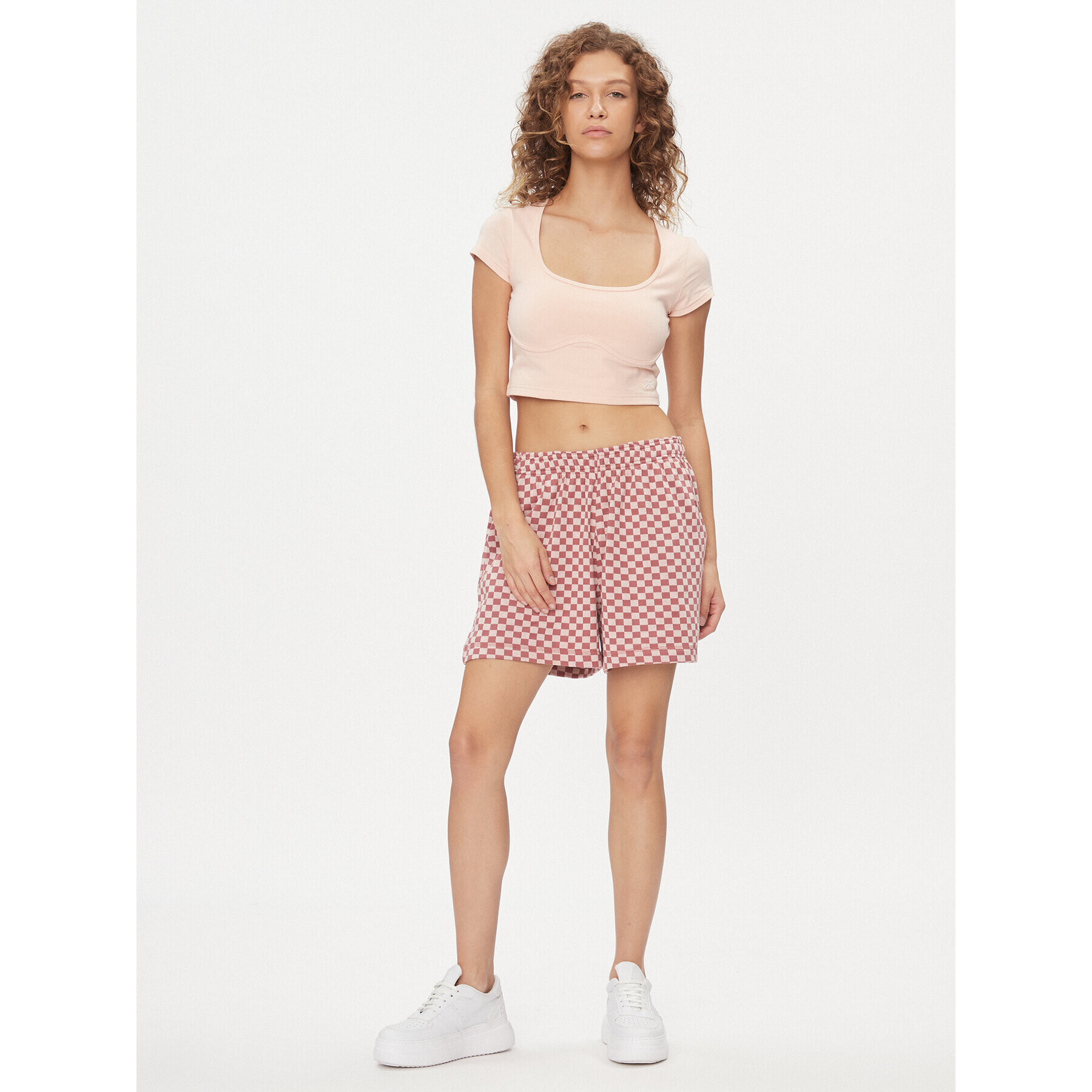 Reebok Спортни шорти Classics Y2k II5586 Розов Regular Fit - Pepit.bg